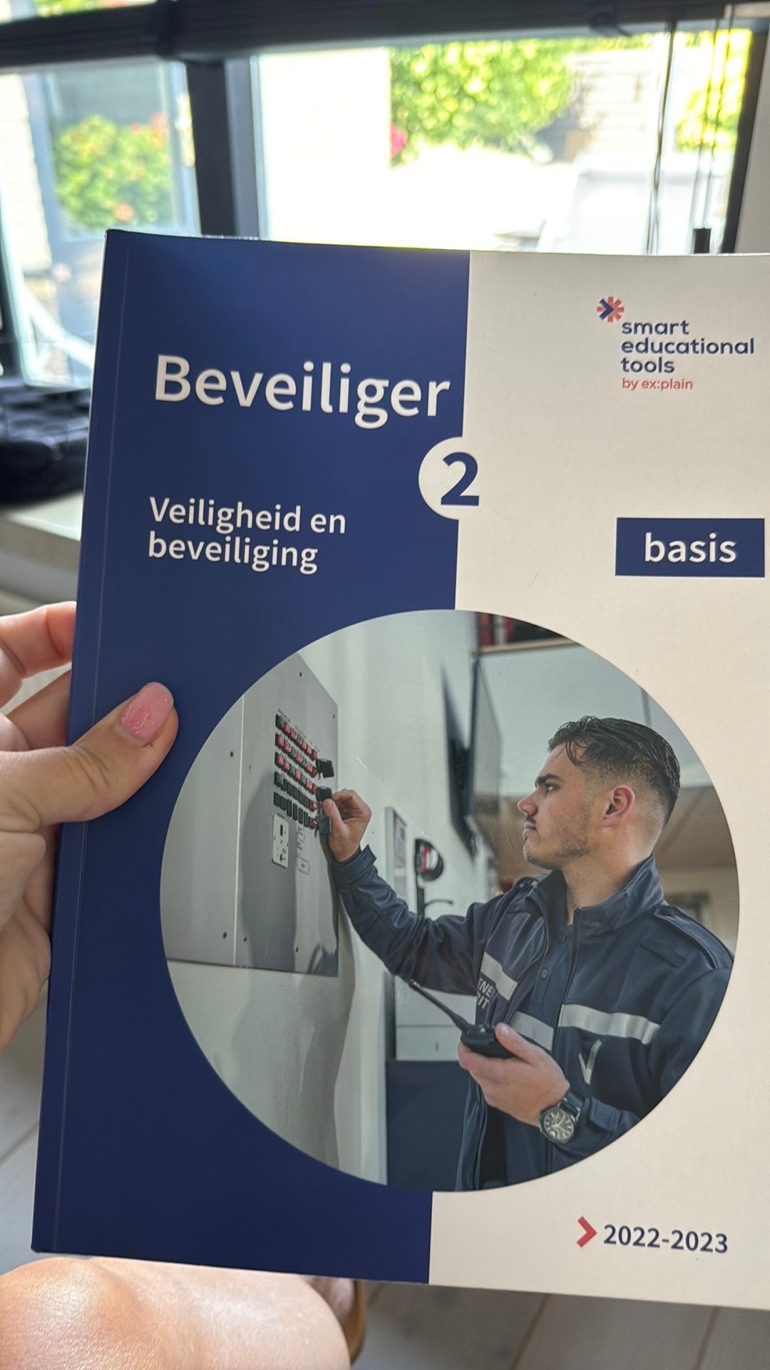Beveiliger2, Verzenden, Beta, Zo goed als nieuw, MBO