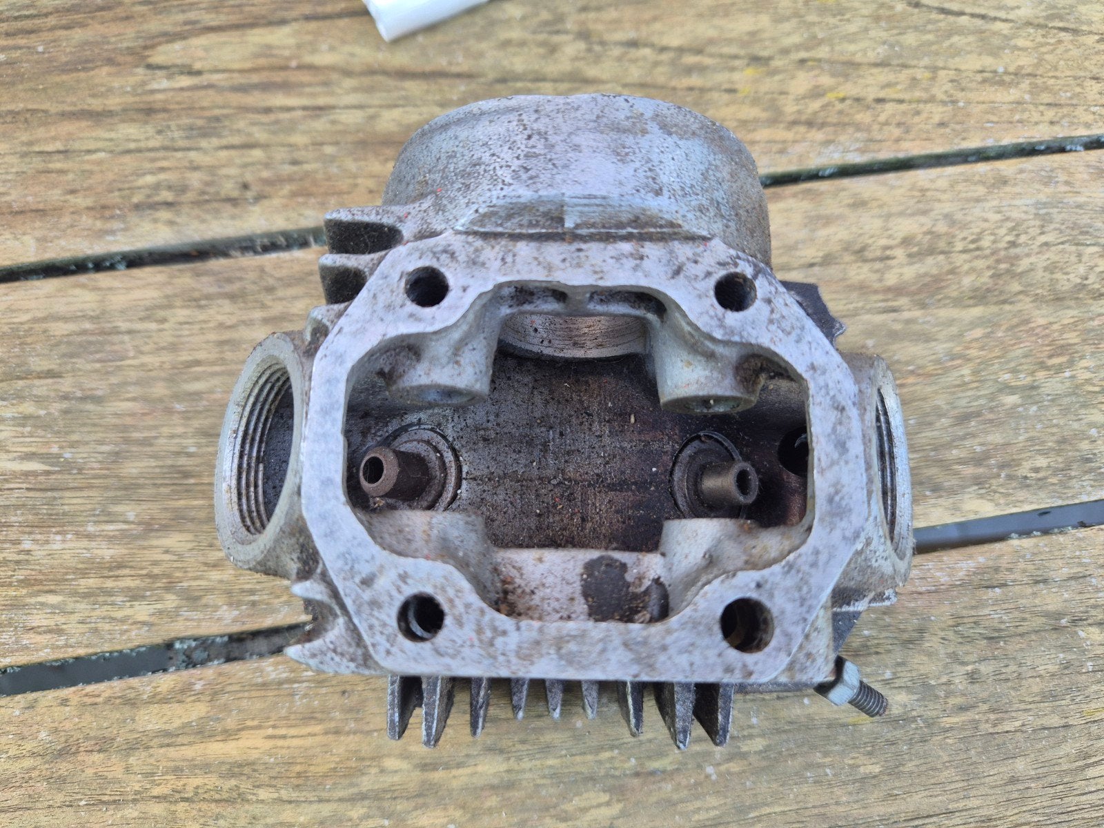 Cilinderkop Honda SS50 origineel, Ophalen of Verzenden, Gebruikt, Cilinder, Overige merken