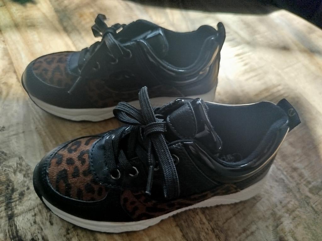 Nieuwe Cupcake schoenen maat 27 met luipaardprint, Jongen of Meisje, Schoenen, Nieuw, Cupcake