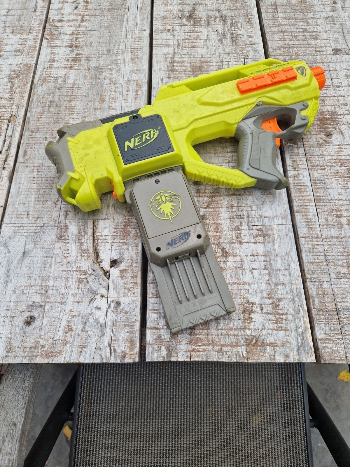 Nerf Rayven Blaster - Zo goed als nieuw