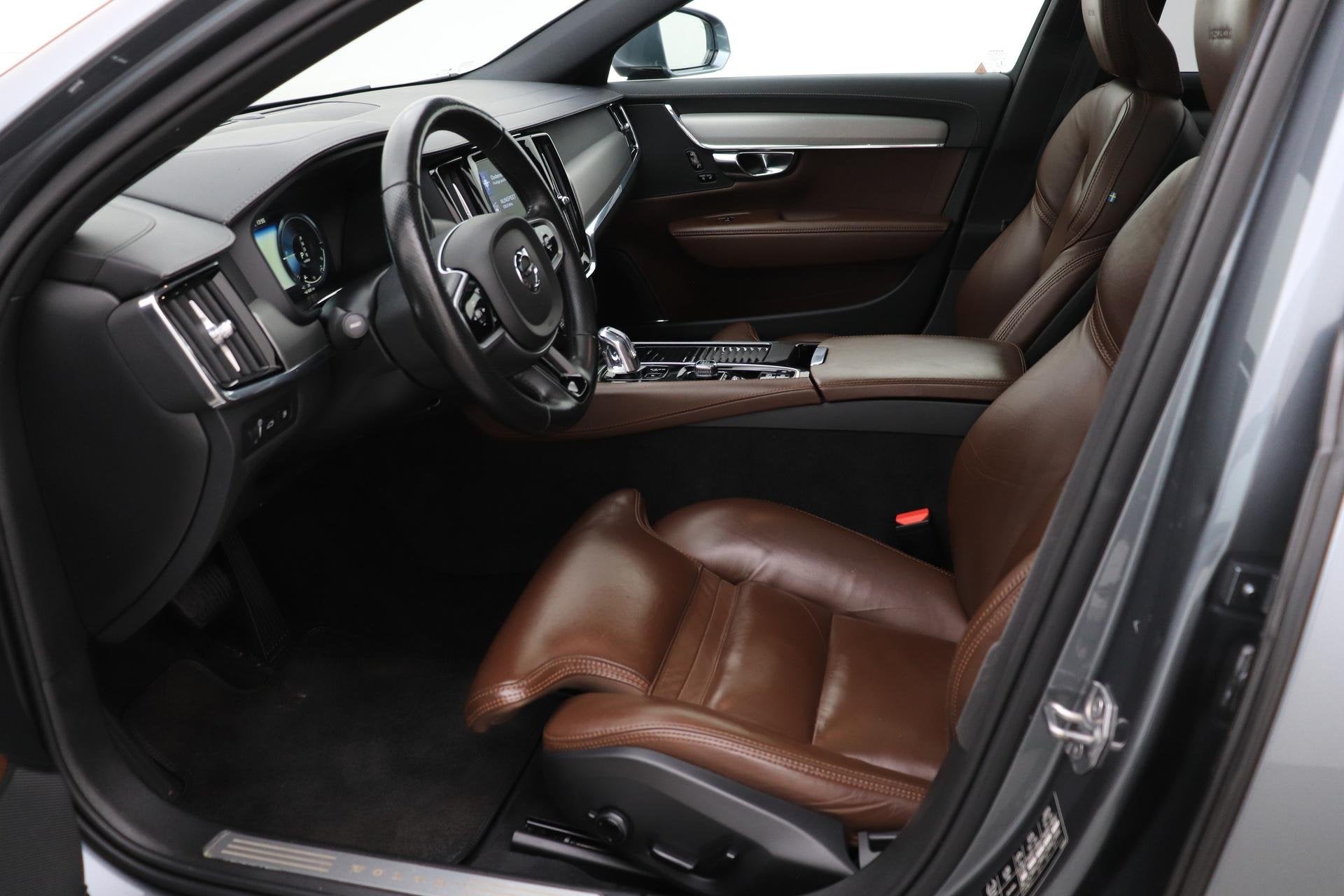Volvo V90 T8 Inscription | Luchtvering | Trekhaak | Panorama, Euro 6, 4 cilinders, 120 €/maand, Vierwielaandrijving