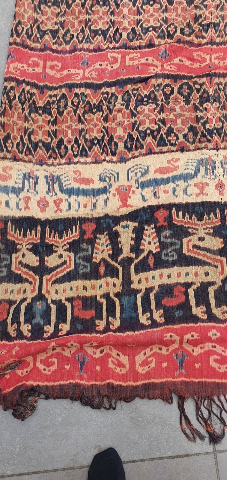 Antiek handgeweven ikat-textiel uit Sumba, Antiek en Kunst, Ophalen of Verzenden