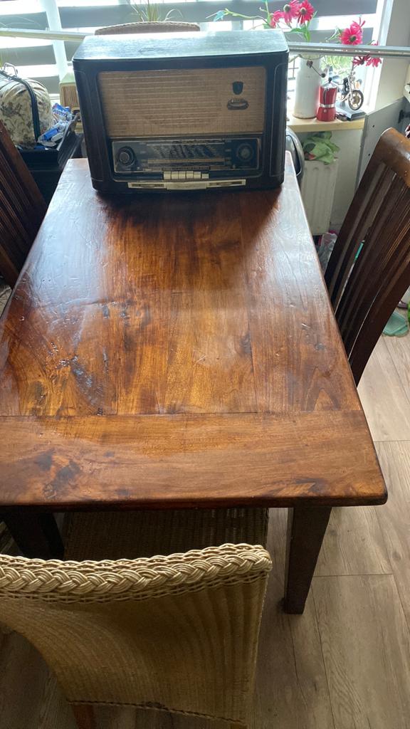 Teak tafel met 4 stoelen 2 la’s, Ophalen of Verzenden, Zo goed als nieuw, Koloniaal teak hout, 4 tot 6 stoelen