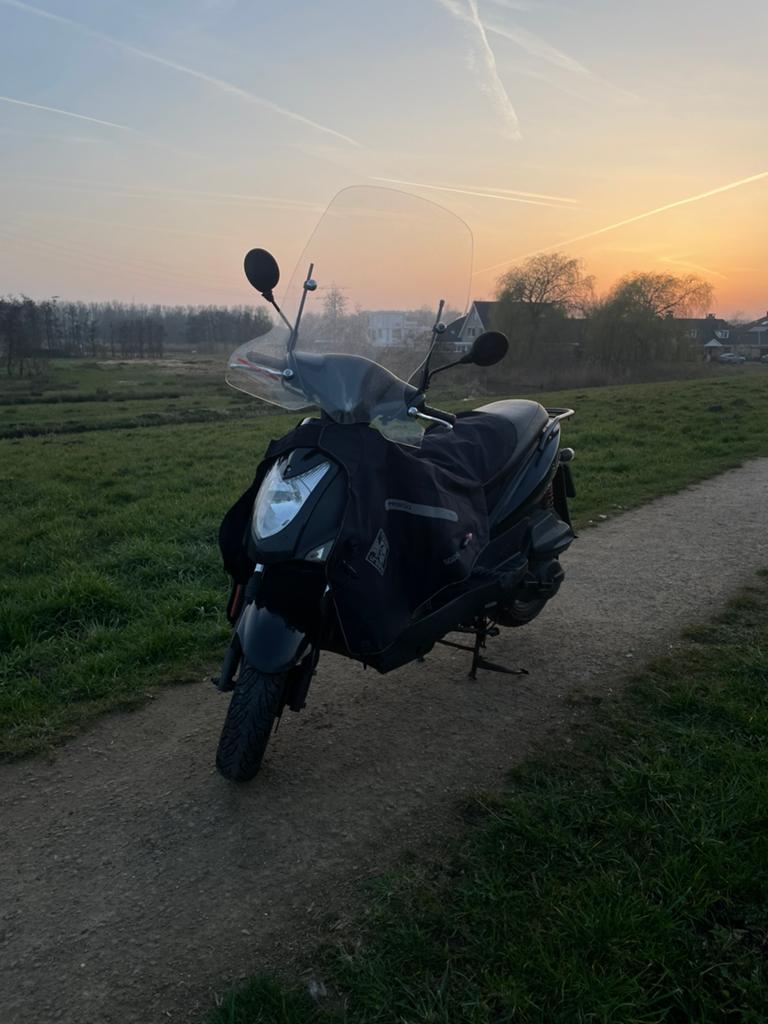 Kymco agility 125cc (150) A1 defect, Ophalen, Zo goed als nieuw, Benzine, Agility