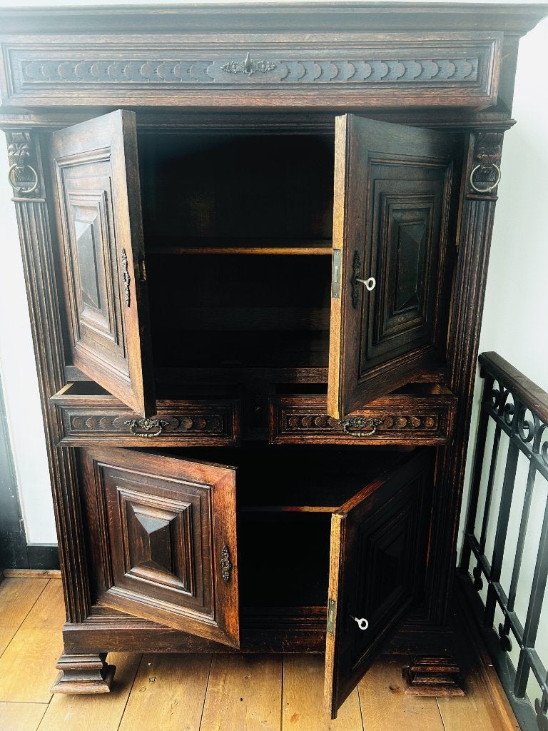 Kussenkast, Ophalen
