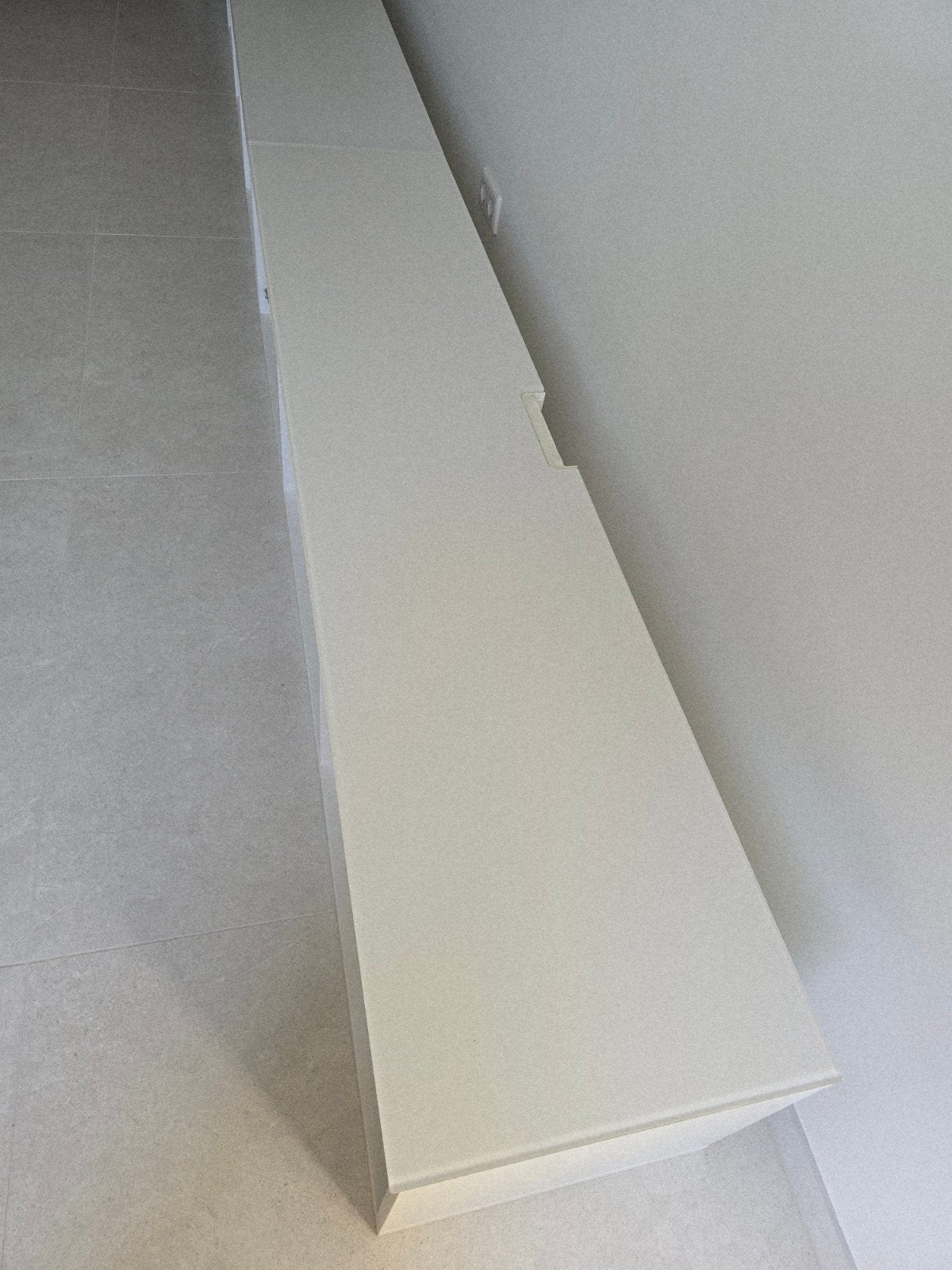 Ikea Besta  wit melk glasplaat  180cm lang, Huis en Inrichting, Kasten | Televisiemeubels, Ophalen, Zo goed als nieuw