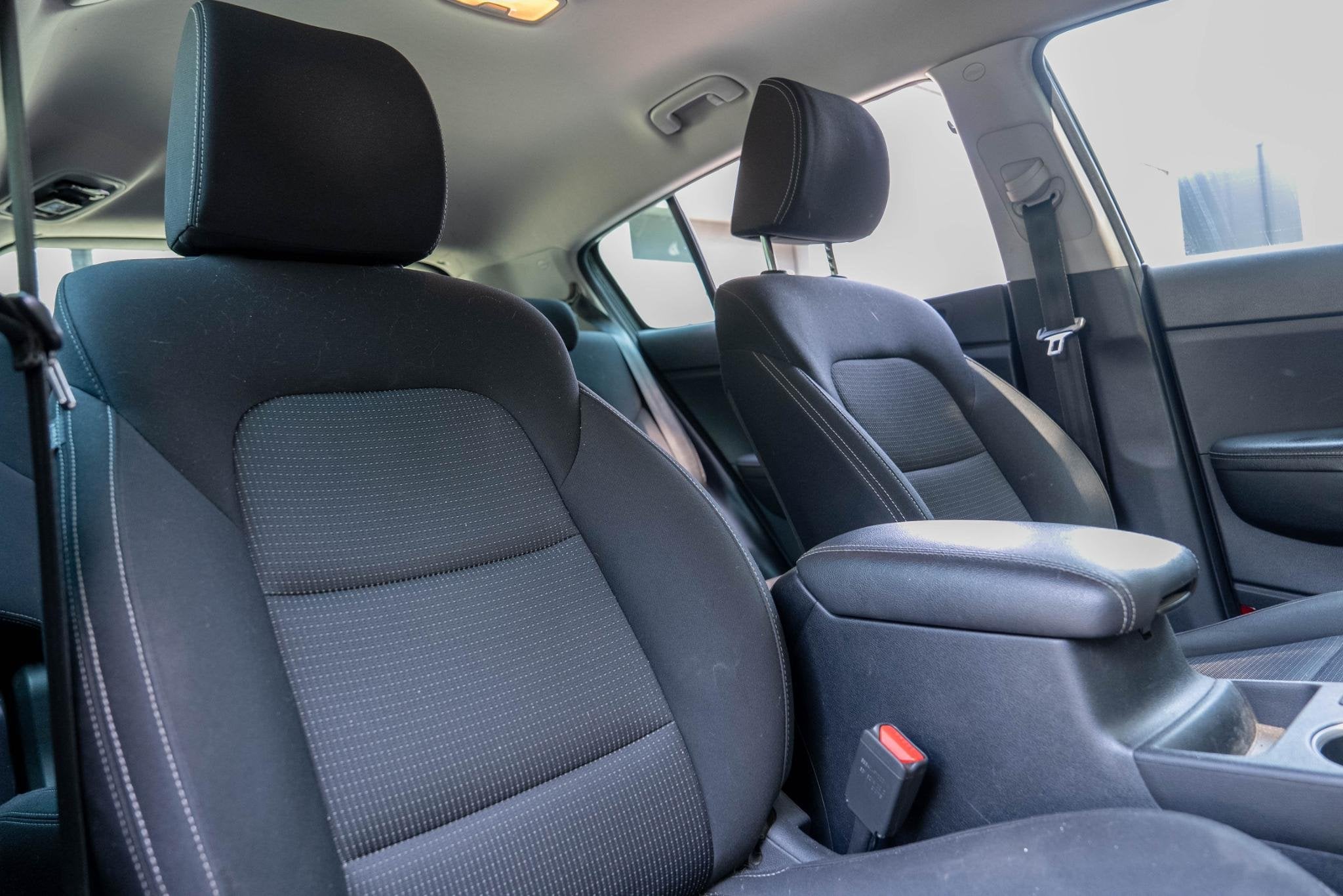 Foto 13 van Kia Sportage 1.6 T-GDI Black Edition | Navigatie | Carplay |
