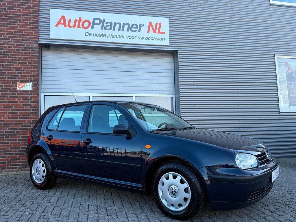 Volkswagen Golf IV 1.6! 5-Drs! Automaat! Airco! Lage kmstand, Auto's, Volkswagen, Stof, Gebruikt, Zwart, 4 cilinders