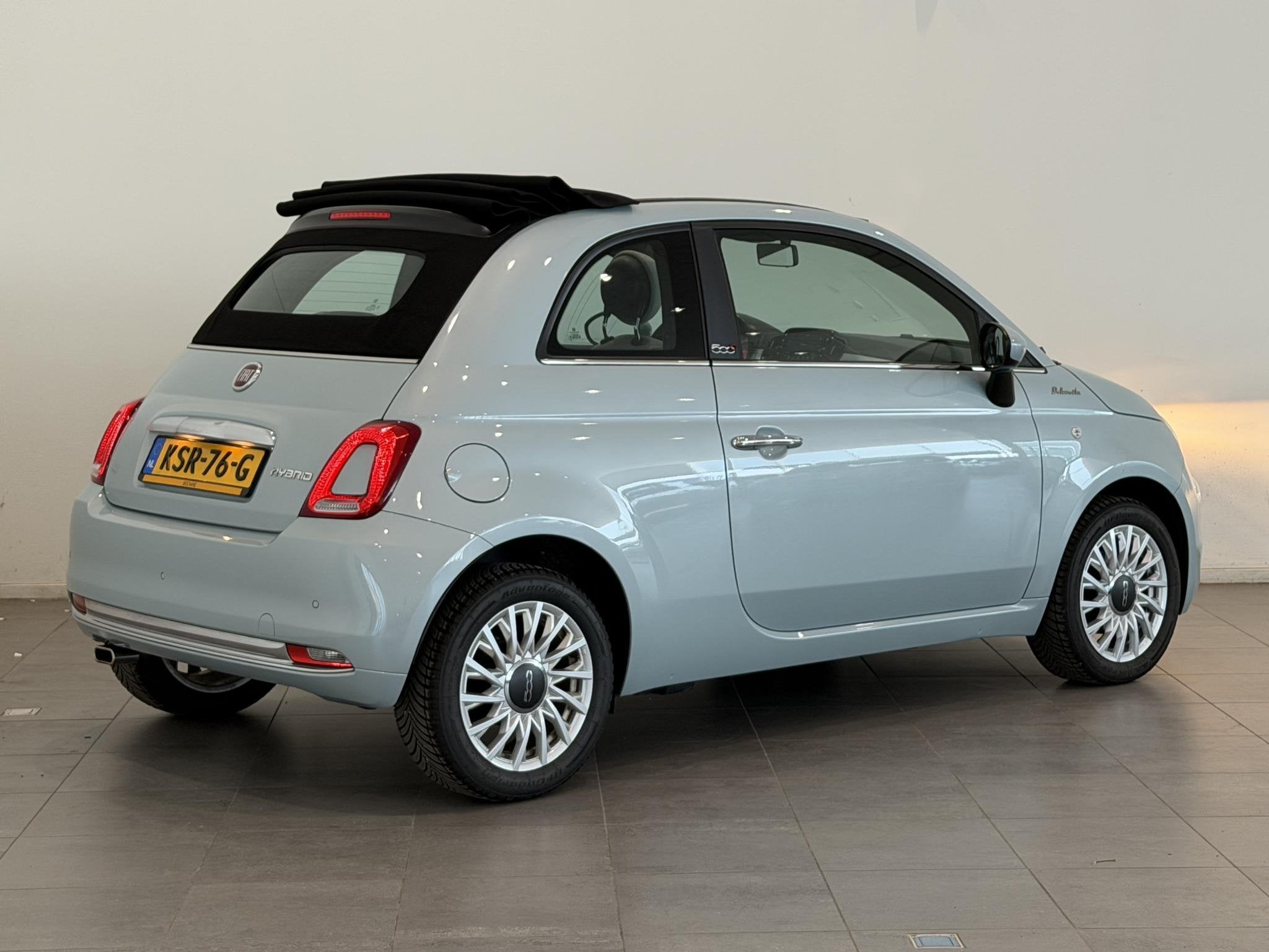 Fiat 500 C 1.0 Hybrid Dolce Vita | Cabrio | Parkeersensoren, Auto's, Stof, Gebruikt, 4 stoelen, Bedrijf