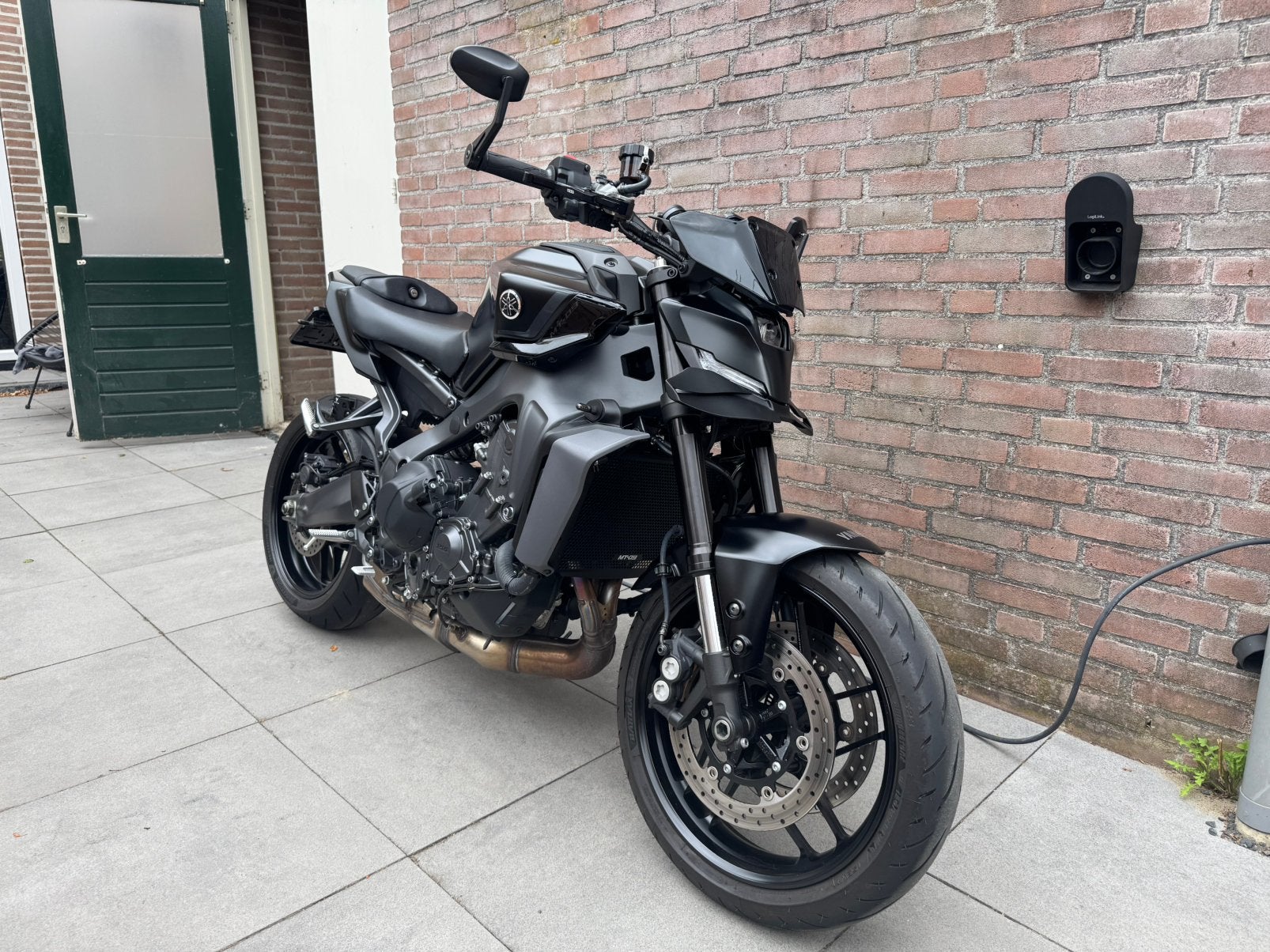 Yamaha MT-09 ABS (2025) | 2.400 km | Garantie t/m juni 2030, Motoren, Motorrijbewijs A, Particulier, Meer dan 35 kW, Handgeschakeld