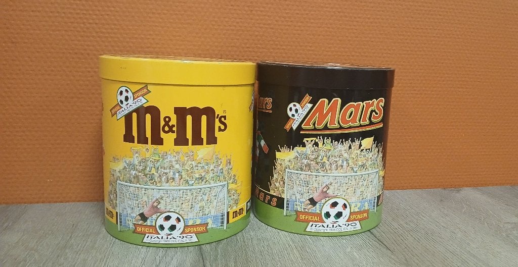 WK 1990 Italia Blikken: M&M's & Mars, Ophalen of Verzenden, Gebruikt, Buitenlandse clubs, Overige typen