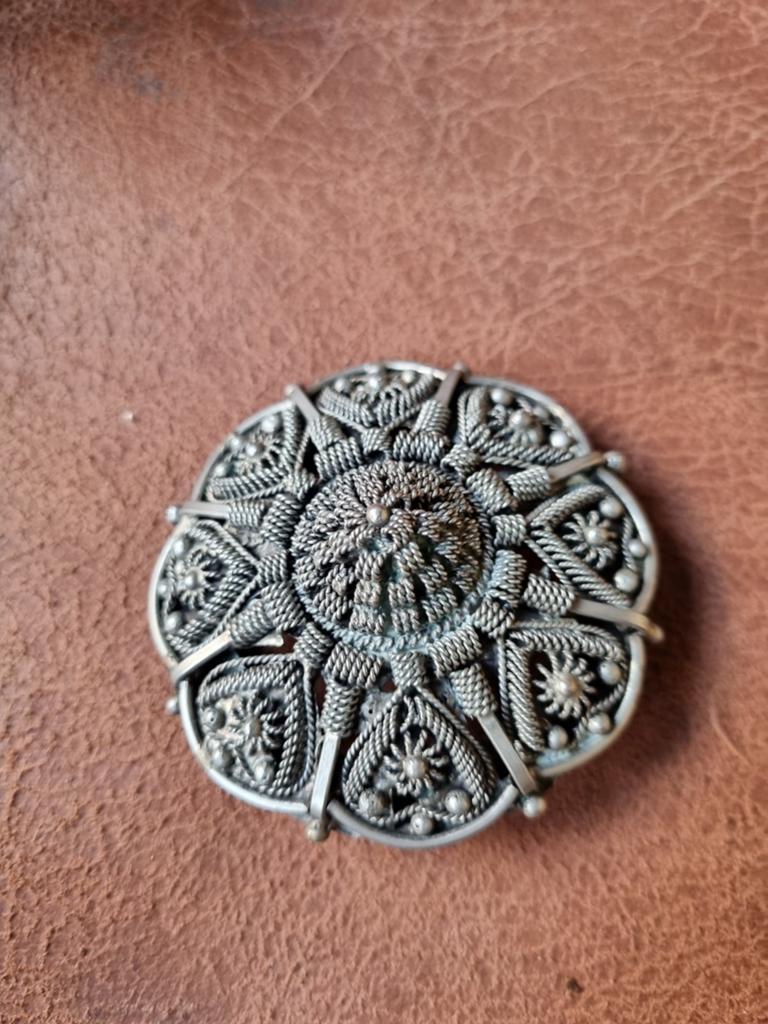 Vintage Zilveren Broche/Hanger - Filigraan Design, 4 tot 7 cm, Gebruikt, Ophalen of Verzenden, Zilver