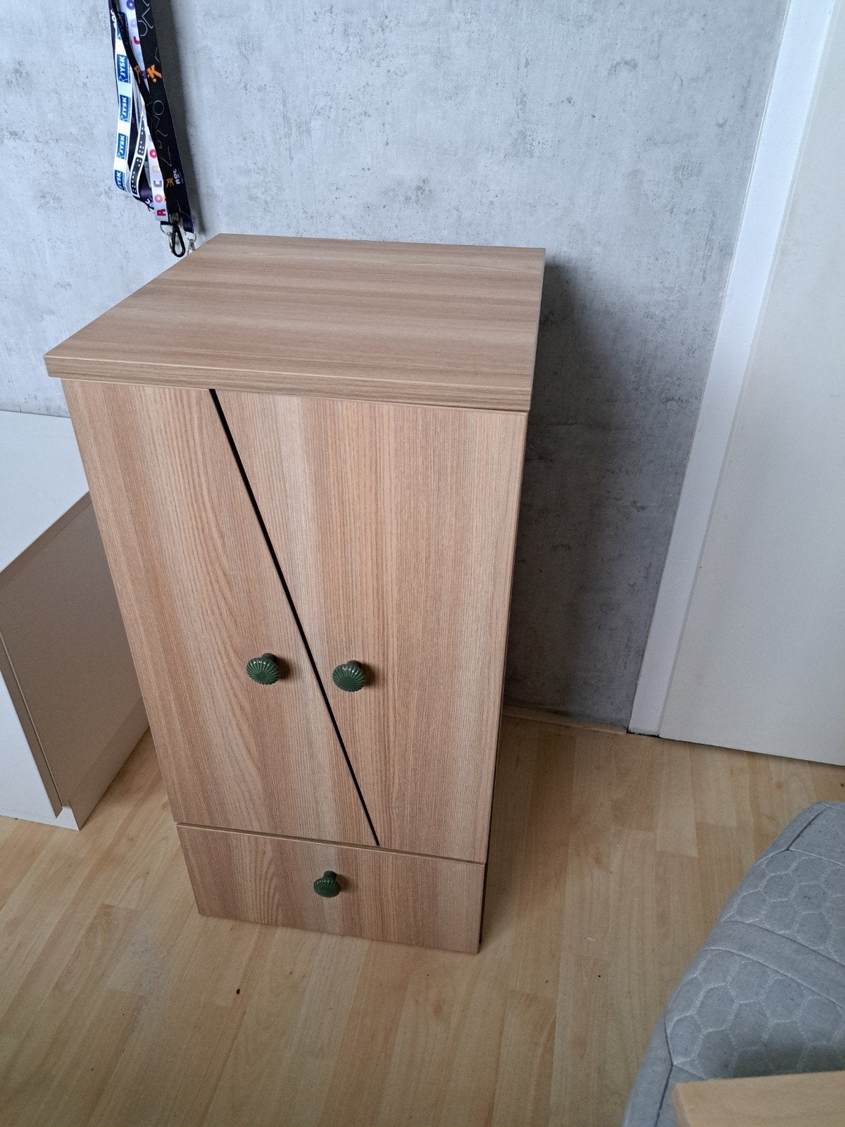 (Hang)kast met schuine deuren en lade, Huis en Inrichting, Ophalen, Gebruikt