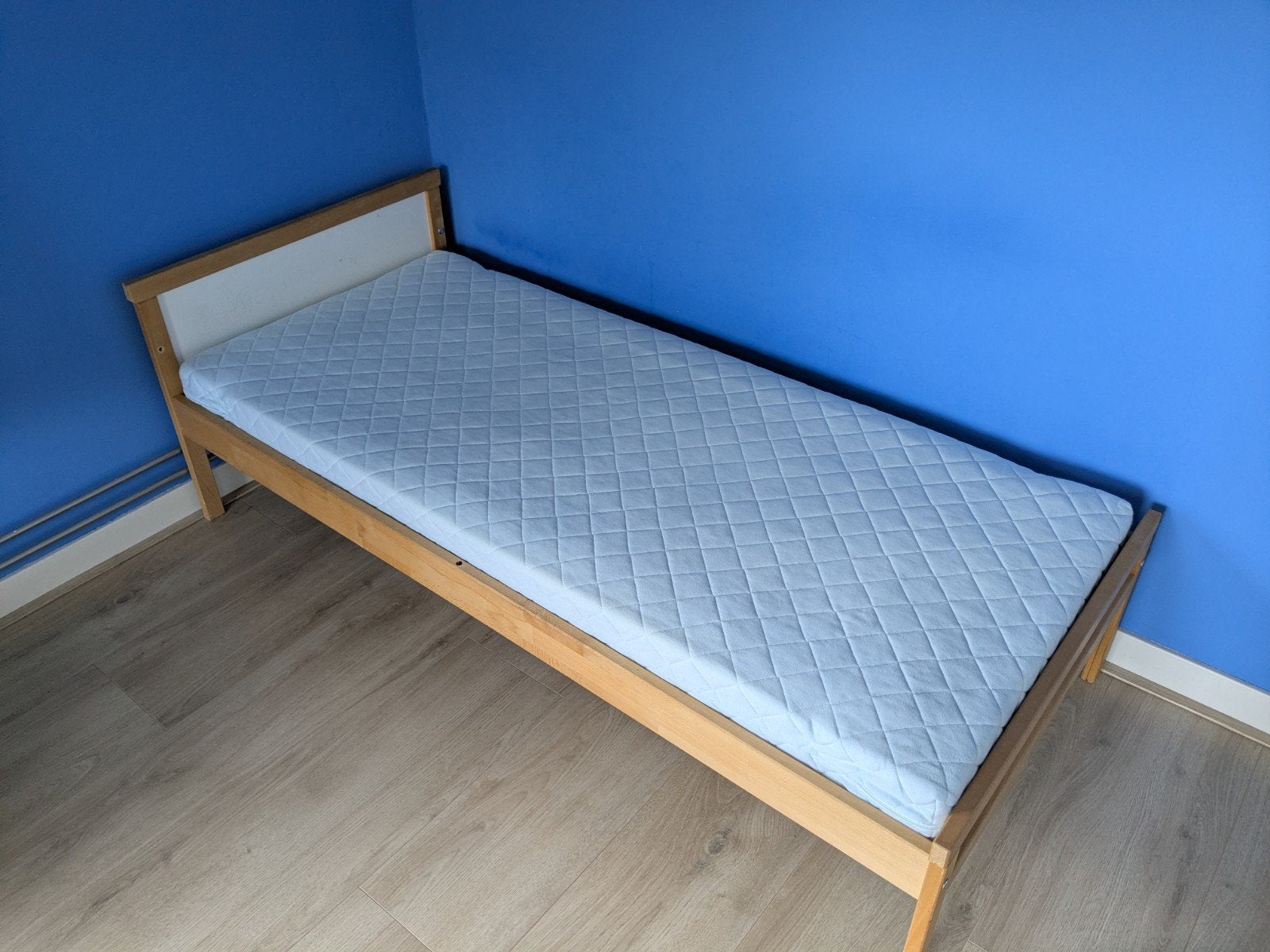 peuterbed met zijsteun 70 bij 160 cm, Ophalen, Gebruikt, 70 tot 85 cm, 140 tot 160 cm