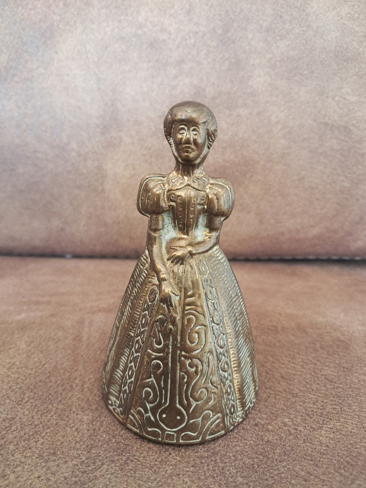 Antieke Messing Tafelbel - Dame in Victoriaanse Kleding, Ophalen of Verzenden