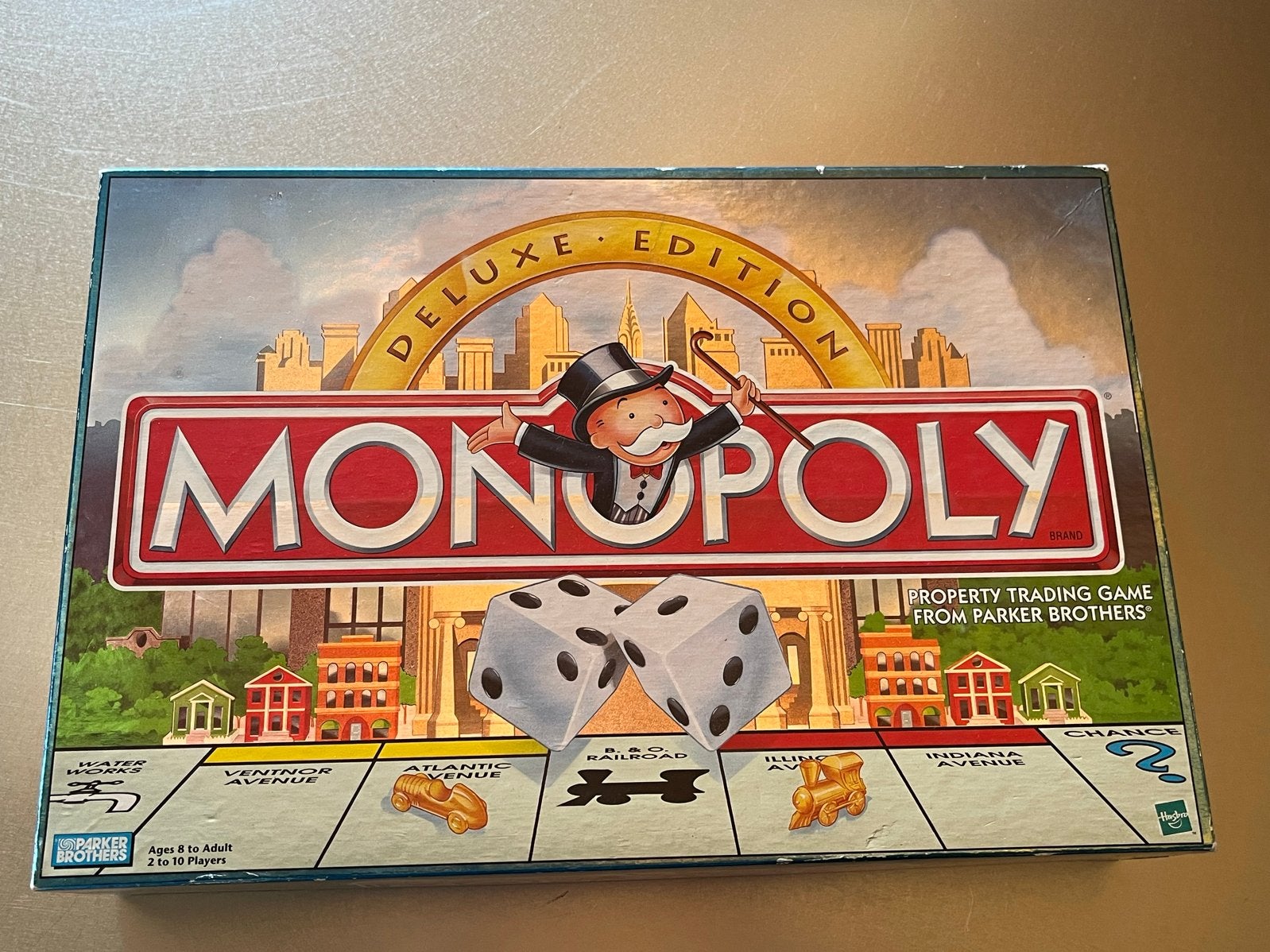 Monopoly Deluxe Edition - Engelstalig, Drie of vier spelers, Ophalen of Verzenden, Zo goed als nieuw