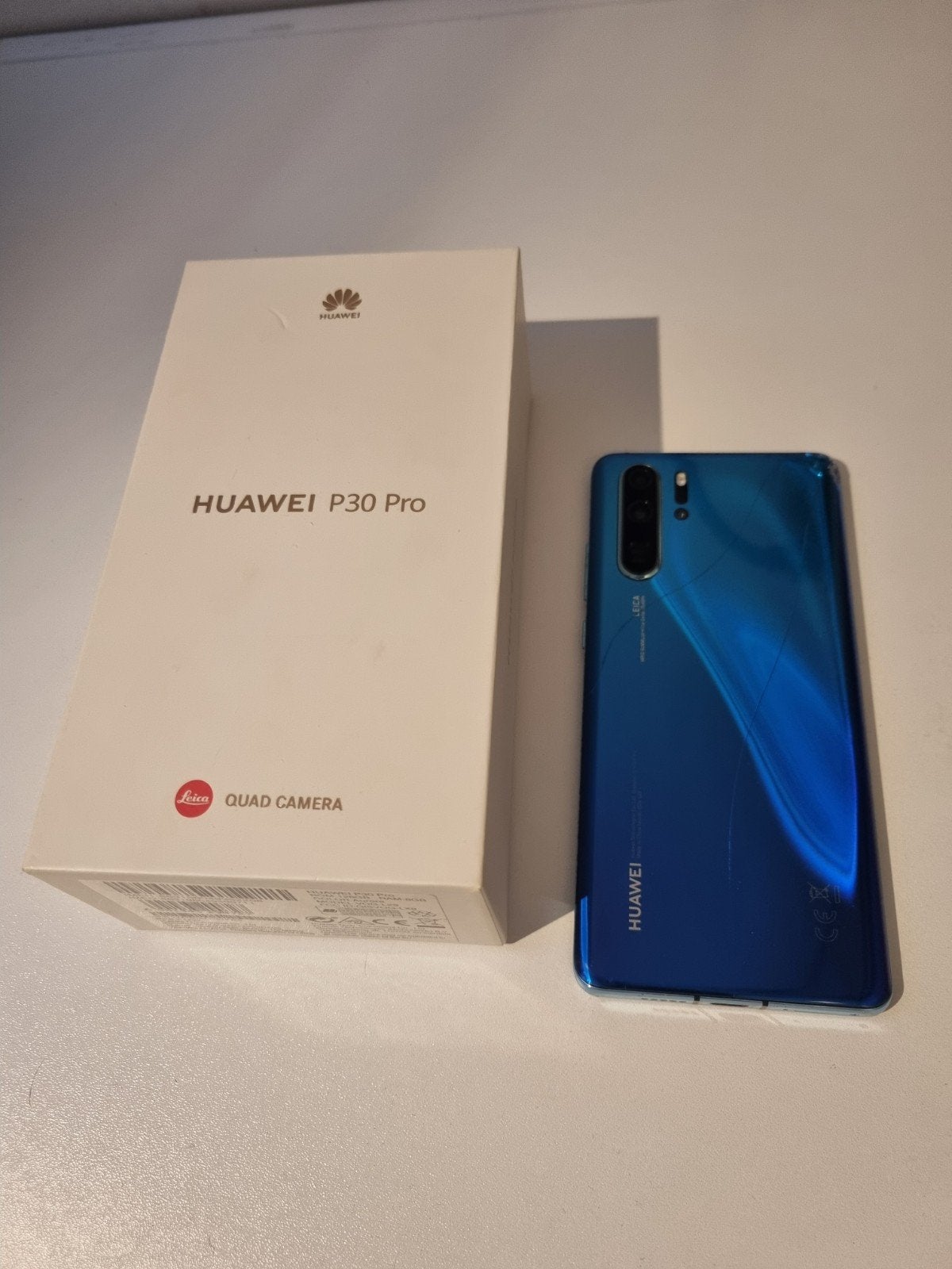 Huawei P30 Pro 128 GB - Glas gebroken, werkt perfect!, Telecommunicatie, Mobiele telefoons | Huawei, Verzenden