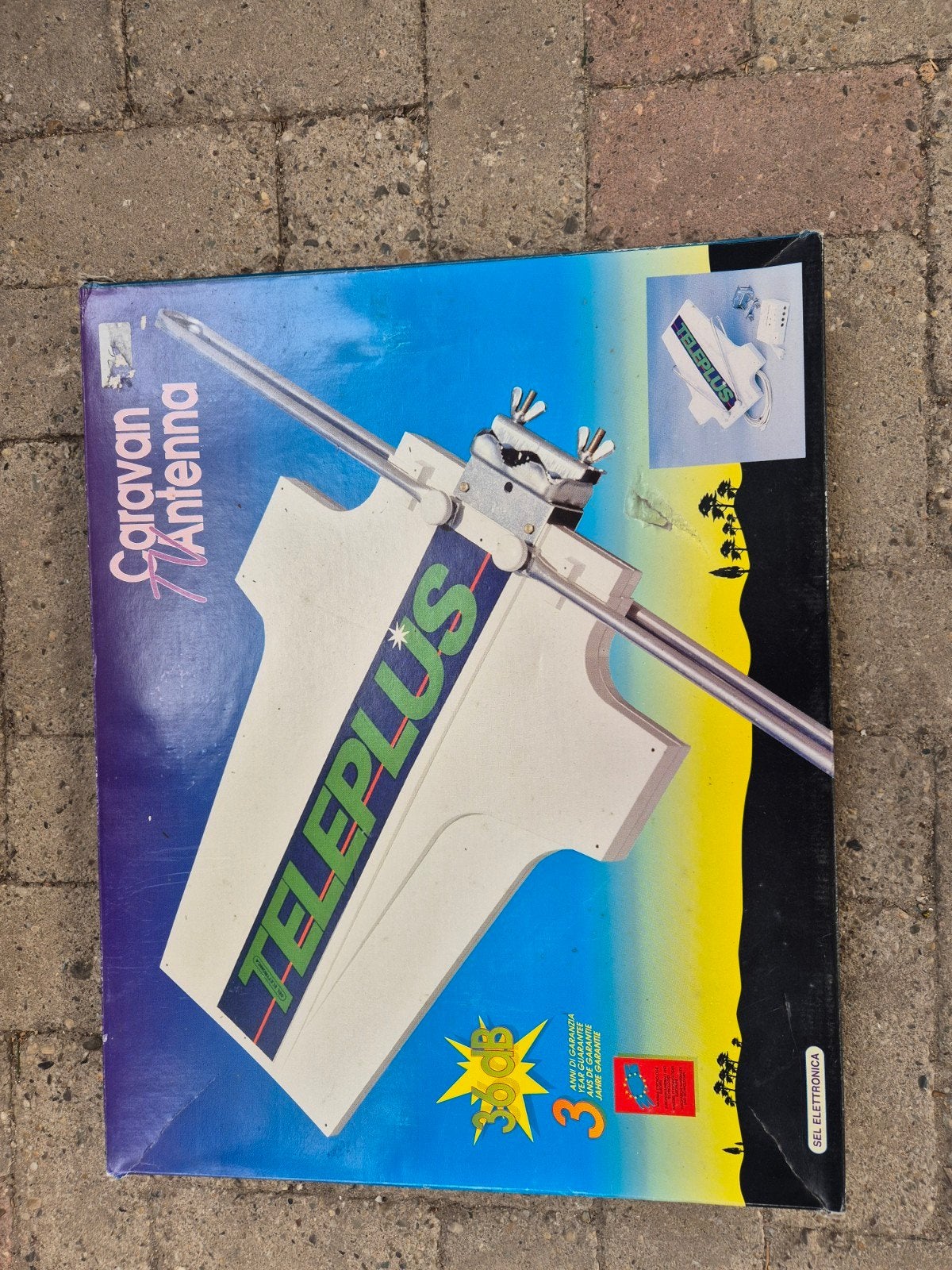 Teleplus Caravan TV antenne - Nieuw in verpakking, Caravans en Kamperen, Caravan accessoires, Ophalen of Verzenden, ., ., .
