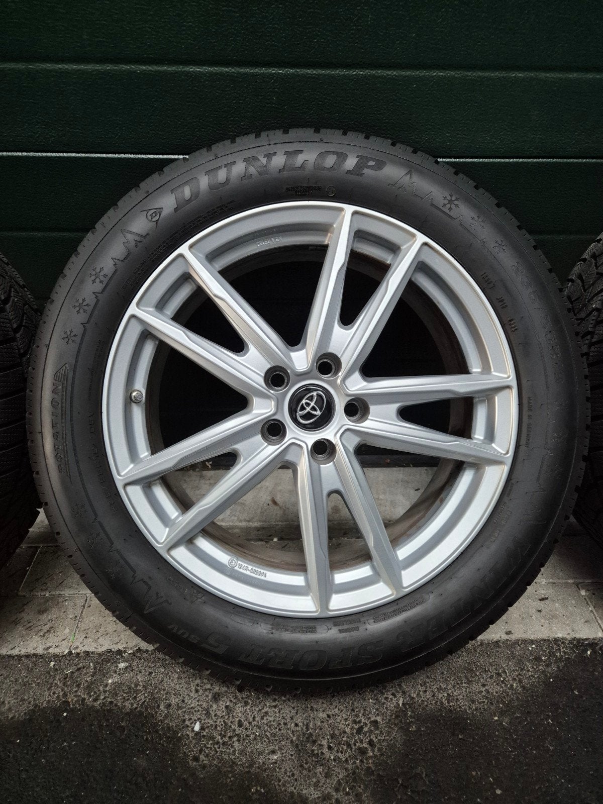 19inch TOYOTA RAV4 / BZ4X / SUZUKI ACROSS WINTERSET met TPMS, Auto-onderdelen, Banden en Velgen, Nieuw, Winterbanden, 235 mm