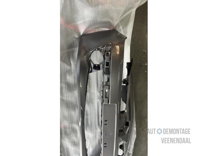 Voorbumper van een Renault Clio (TEKNG), Auto-onderdelen, -, Renault, -, Nieuw