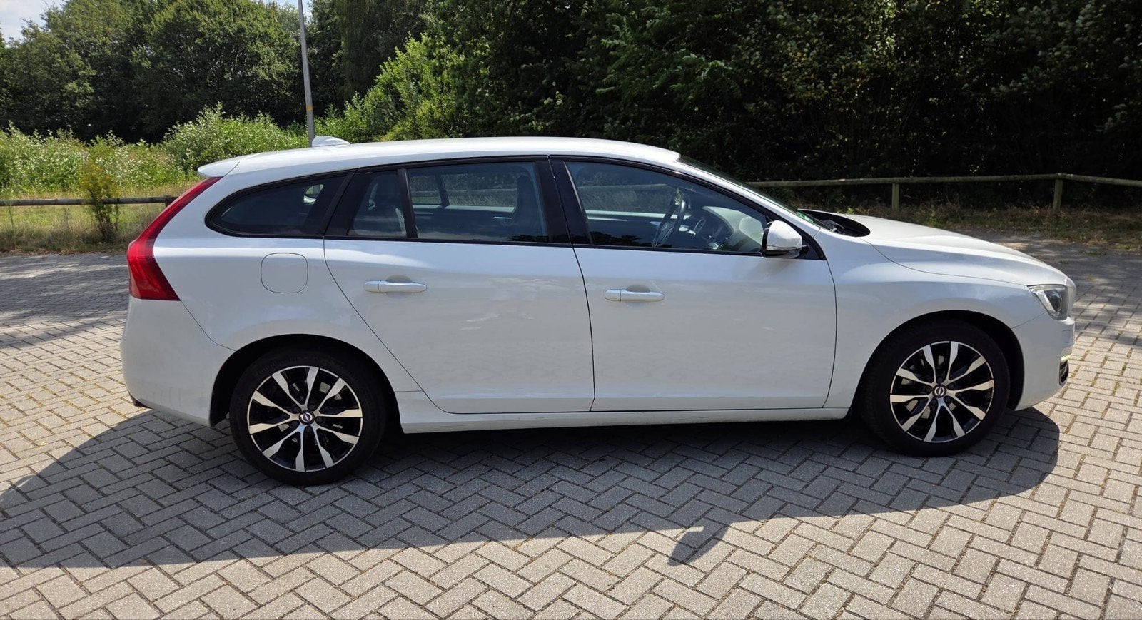 volvo v60 t3 152pk 2017 wit polarplus dynamic, Zwart, Wit, Leder, V60
