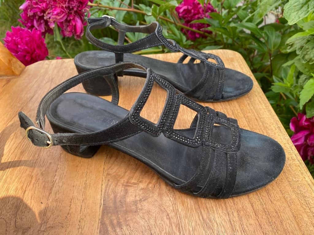 Zwarte leren sandalen met hakje mt 38, Zwart, Gedragen, Sandalen of Muiltjes, Ophalen of Verzenden