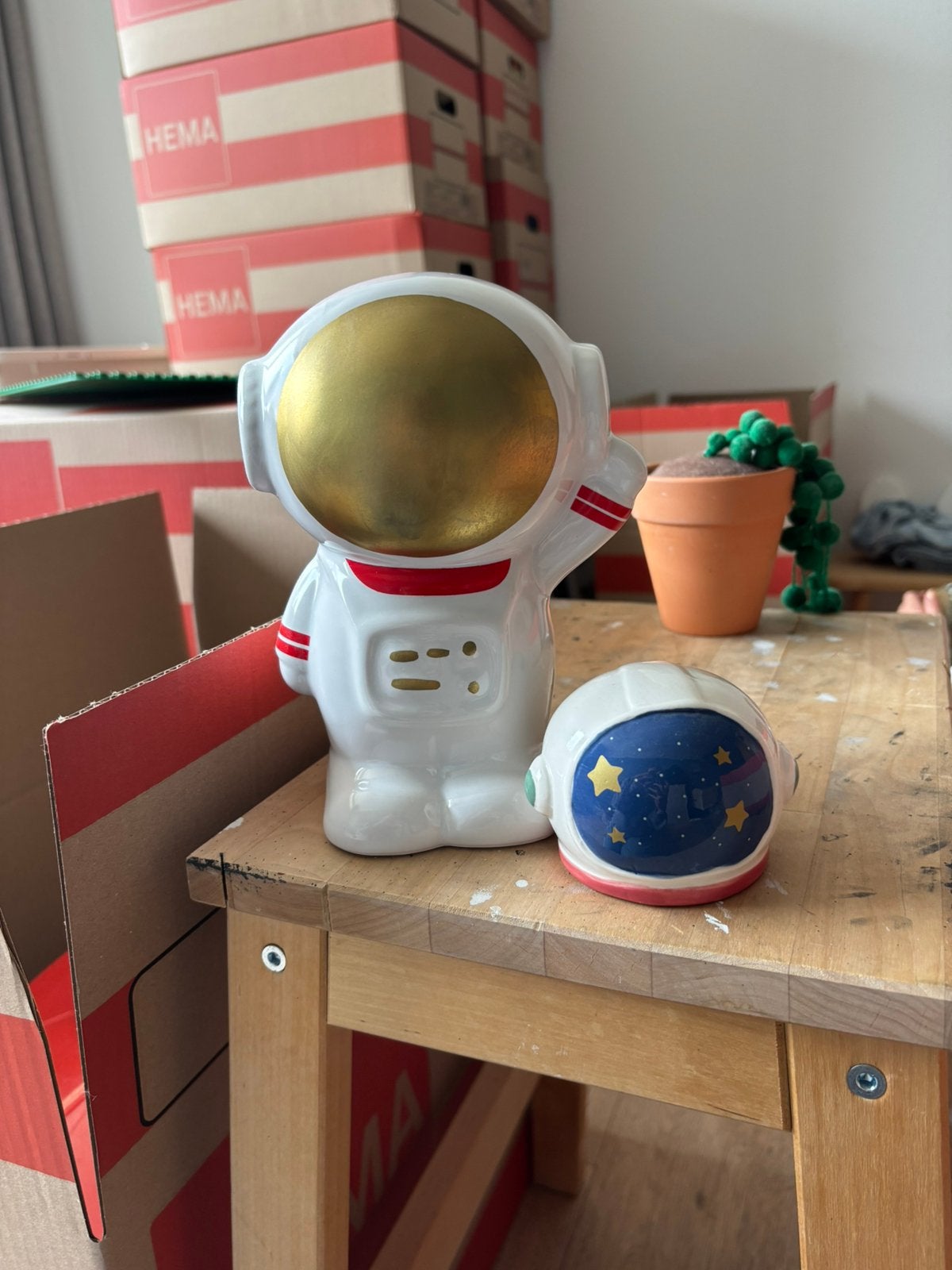 2x spaarpot astronaut - ruimte kinderkamer, Ophalen, Zo goed als nieuw, Steen, Aardewerk of Keramiek, Dier