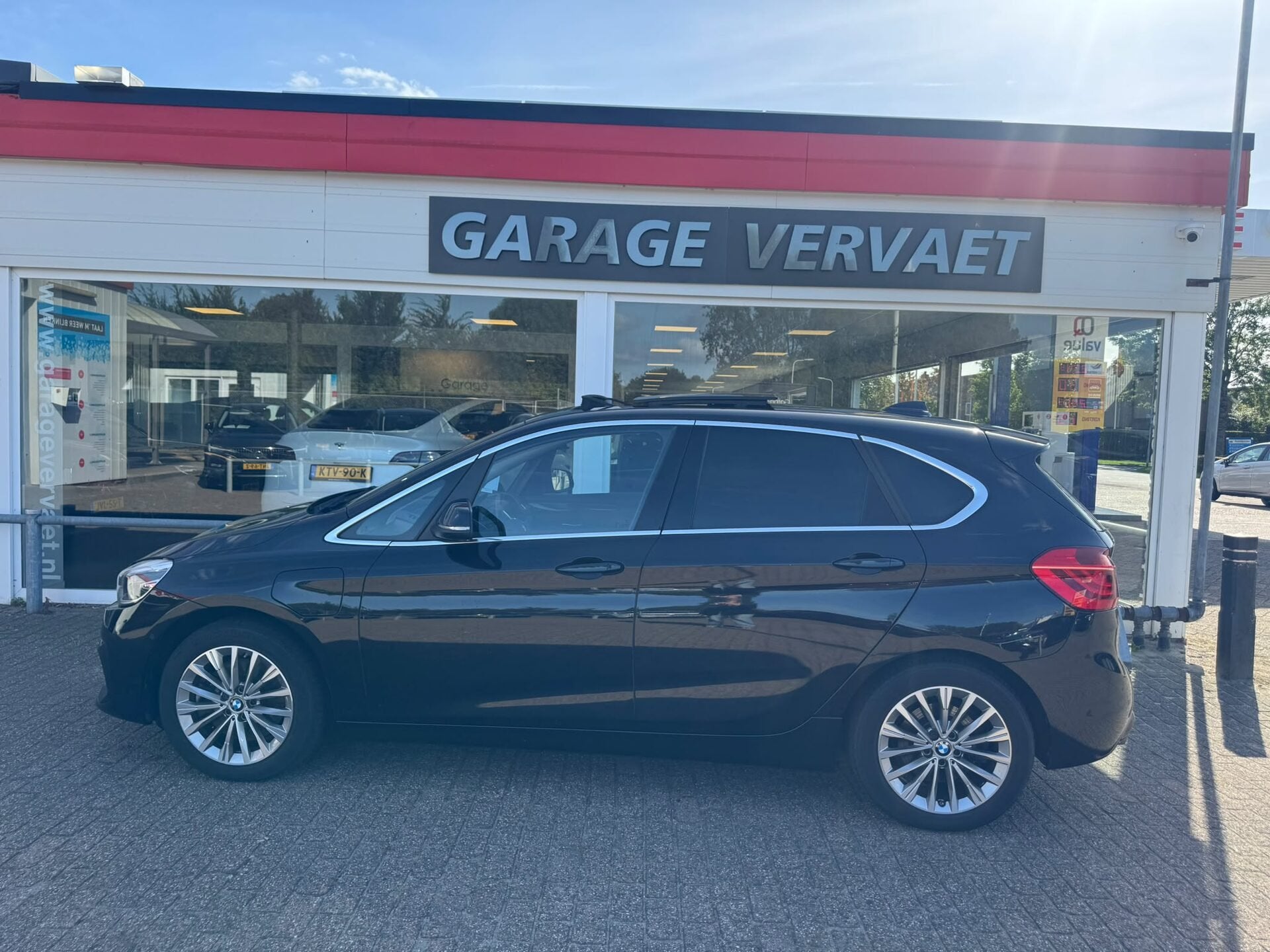 BMW 2-serie Active Tourer 225xe iPerformance High Executive, Auto's, Gebruikt, Overige brandstoffen, Zwart, Bedrijf