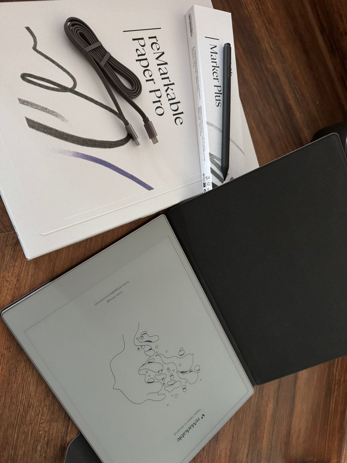 Remarkable Paper Pro + Marker plus + cover, Ophalen of Verzenden, Zo goed als nieuw