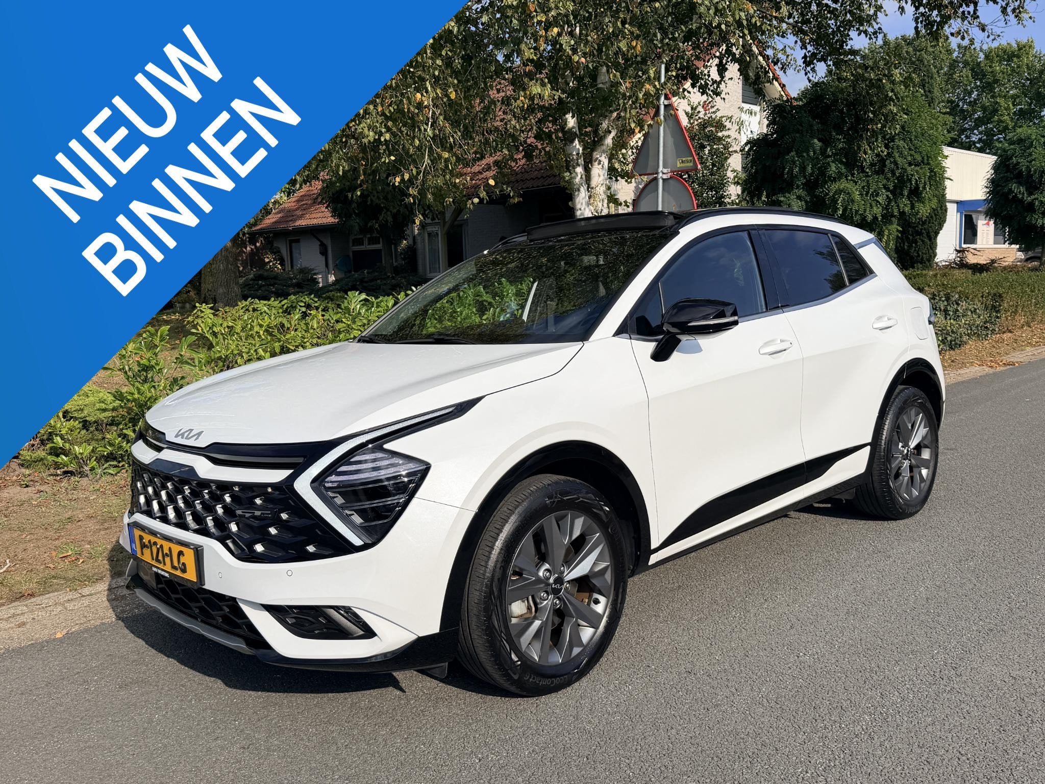 Kia Sportage 1.6 T-GDi Hybrid GT-Line 230PK Pano•Trekhaak, Auto's, Verwarmde buitenspiegels, Gebruikt, Euro 6, 4 cilinders