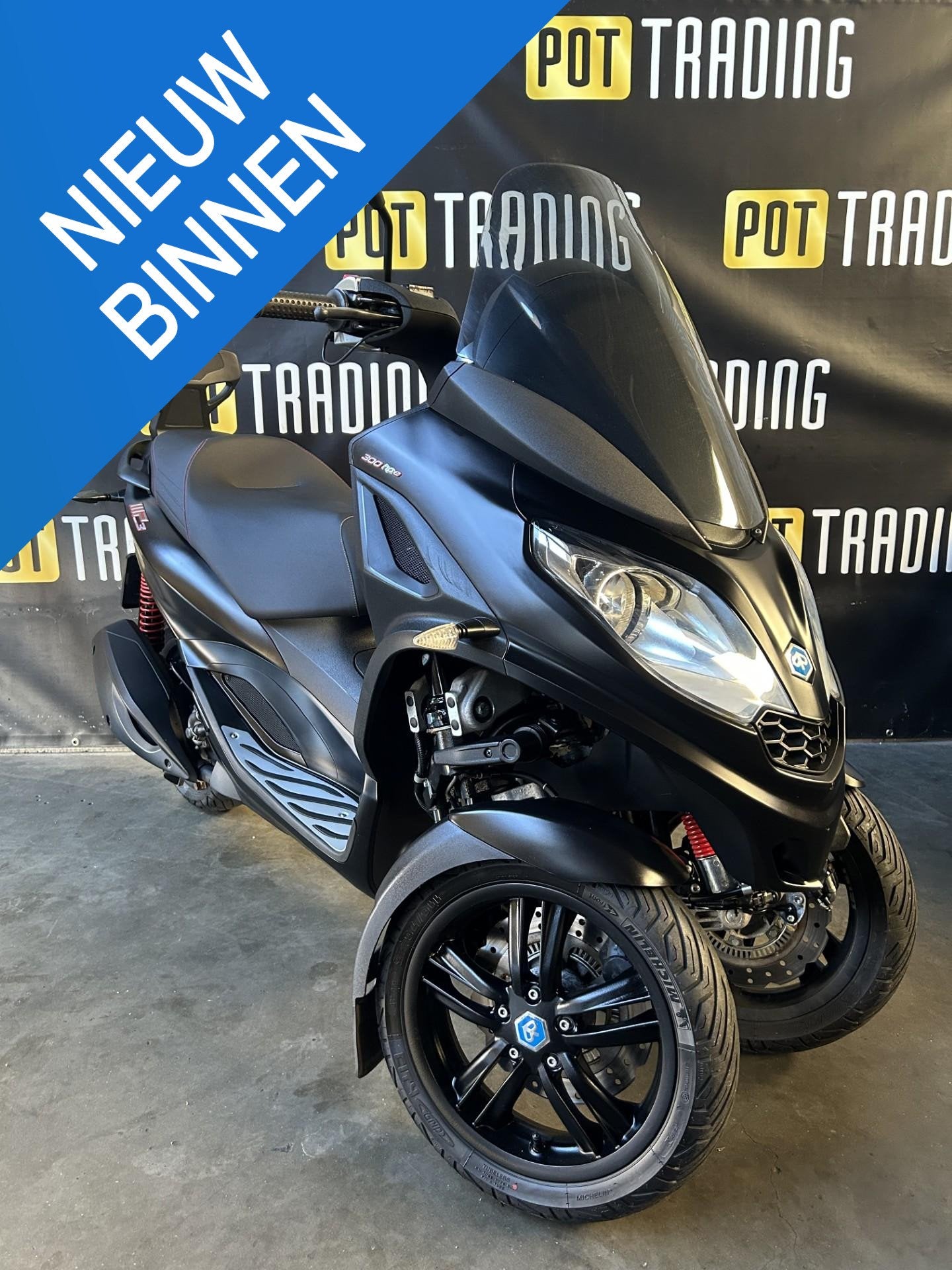 Piaggio MP3 300 HPE Autorijbewijs ALARM ORGINEEL NL 3 mnd ga, Motoren, Scooter, ABS, Piaggio Vespa B.V., Minervum 7272
4817 ZM  Breda, NL