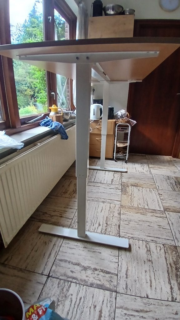 Verstelbare Bureautafel (IKEA), 160 cm, Gebruikt, In hoogte verstelbaar, Ophalen of Verzenden