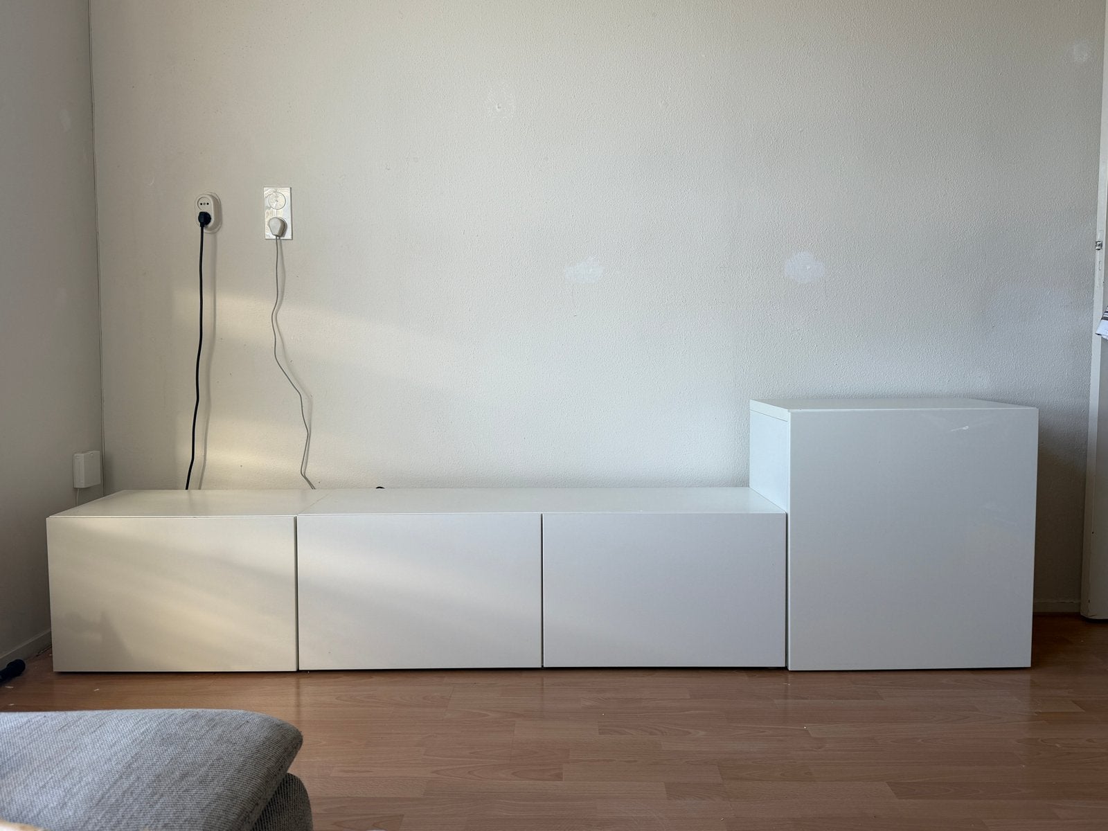 Witte ikea besta TV-meubel / Opbergkast set, Ophalen, Kunststof, 100 tot 150 cm, 150 tot 200 cm