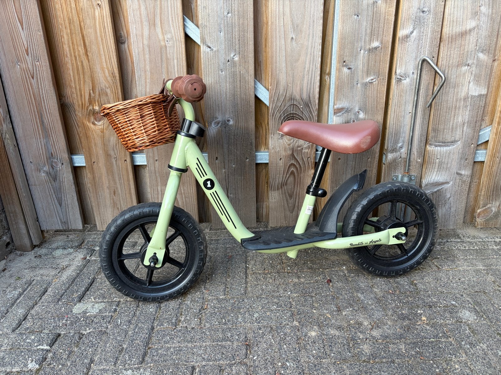 Kinderloopfiets met mandje (merk = Bandits and Angels), Fietsen en Brommers, Ophalen, Gebruikt, 16 tot 20 inch