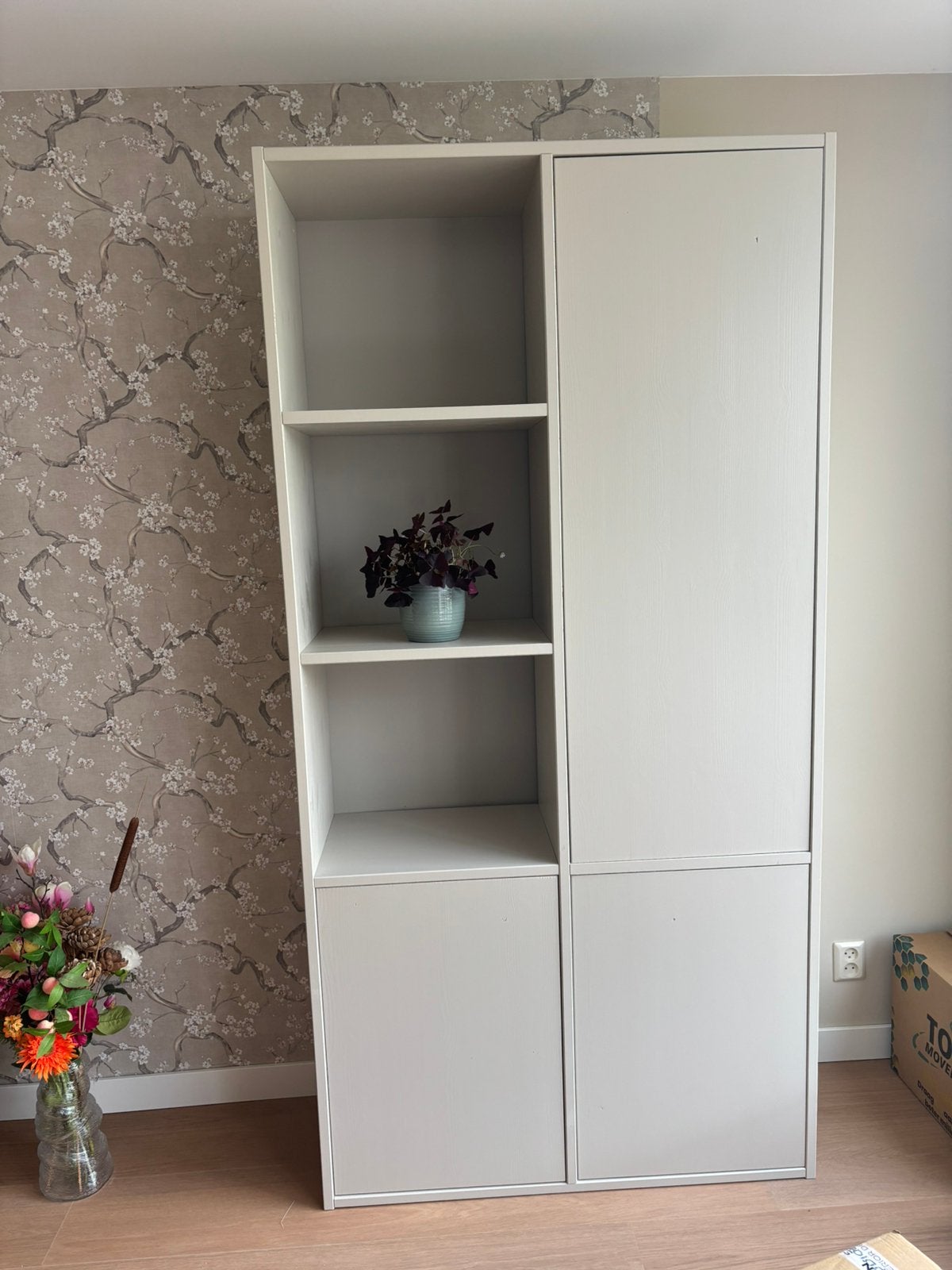 Kast Meggy Woood, Ophalen, 100 tot 150 cm, 200 cm of meer, Zo goed als nieuw