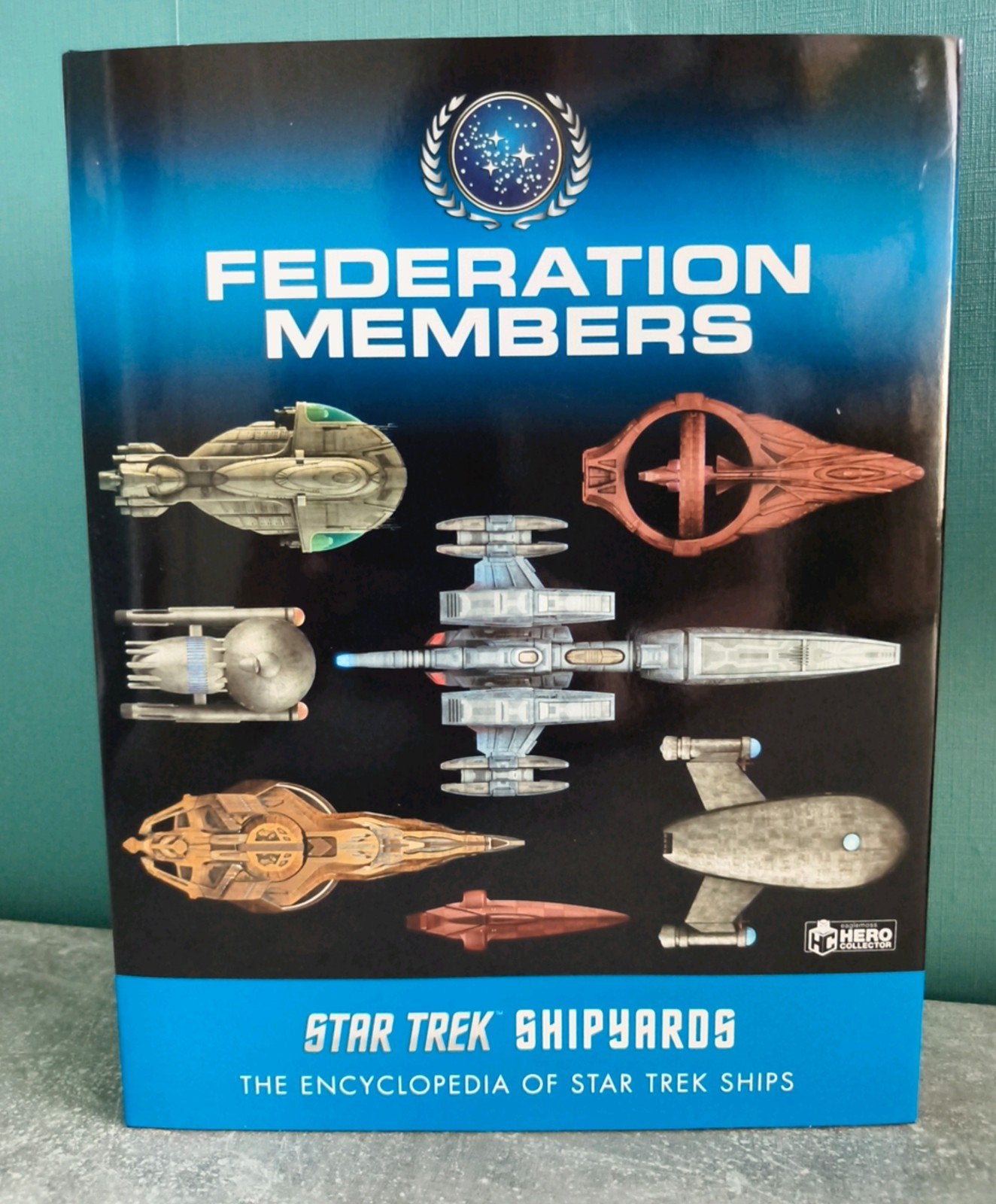 Star Trek Shipyards: Federation Members - Hardcover, Ophalen of Verzenden, Zo goed als nieuw, Tv-serie