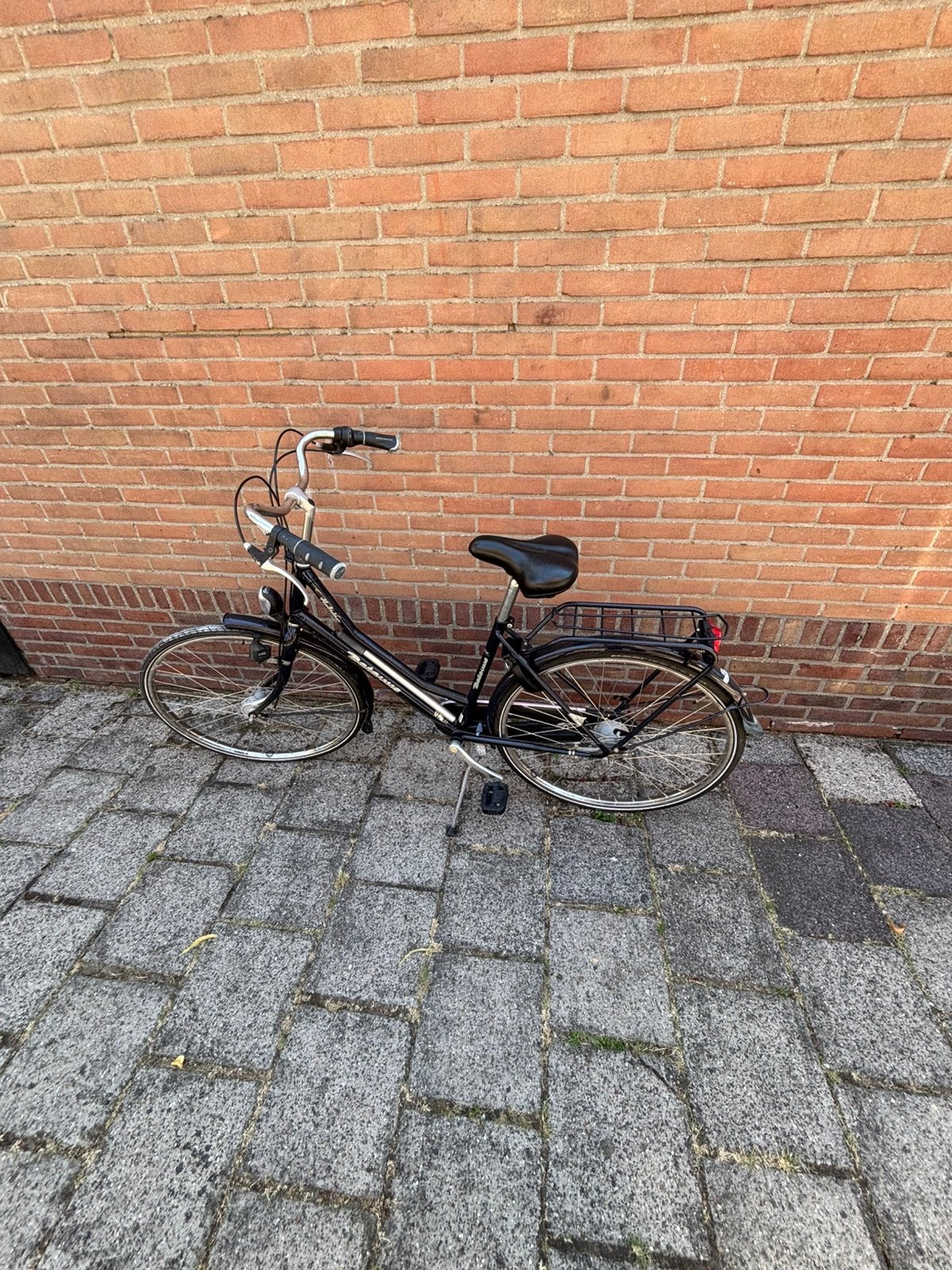 Oude dame, Fietsen en Brommers, Ophalen, Gebruikt