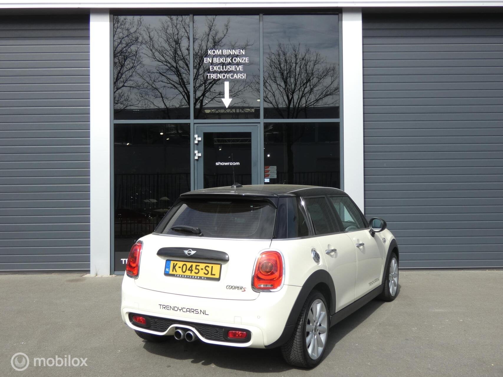 Mini Mini 2.0 Cooper S Chili Serious Business, Voorwielaandrijving, 1998 cc, 1195 kg, Gebruikt