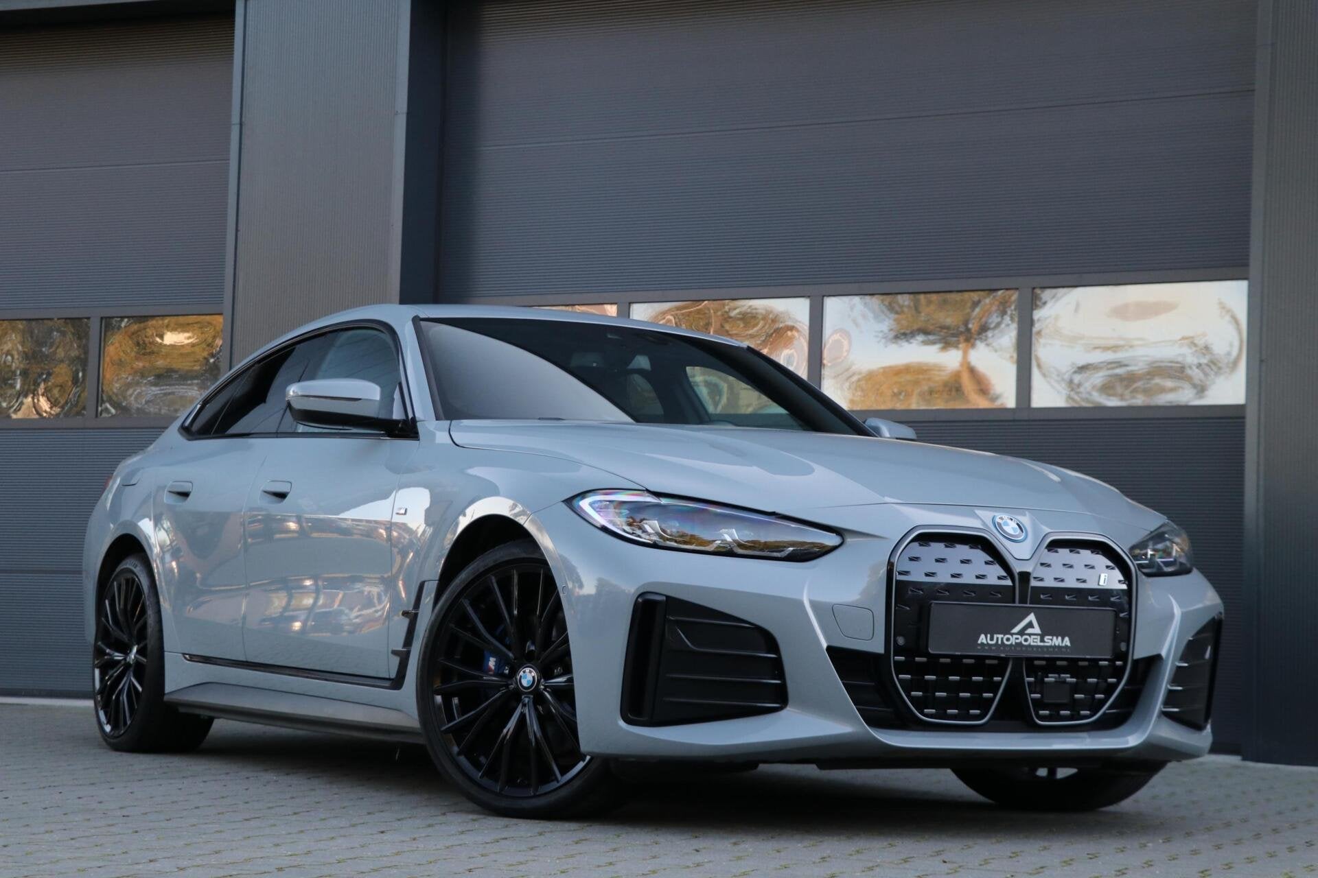 BMW i4 eDrive40 M-SPORT 84 kWh 341PK HighExec Headup Harman/, Auto's, Dealer onderhouden, Achterwielaandrijving, Gebruikt, 590 km