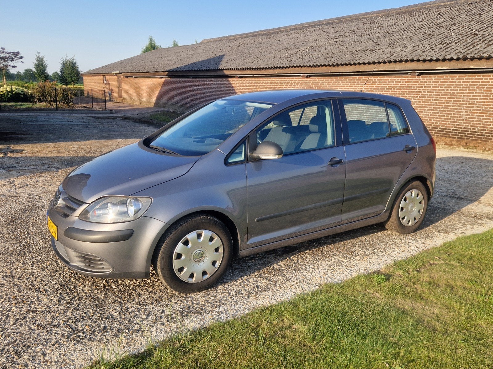 Volkswagen Golf Plus 1.4 TSI 90KW 2008 Grijs, Auto's, 4 cilinders, 700 kg, 122 pk, Origineel Nederlands