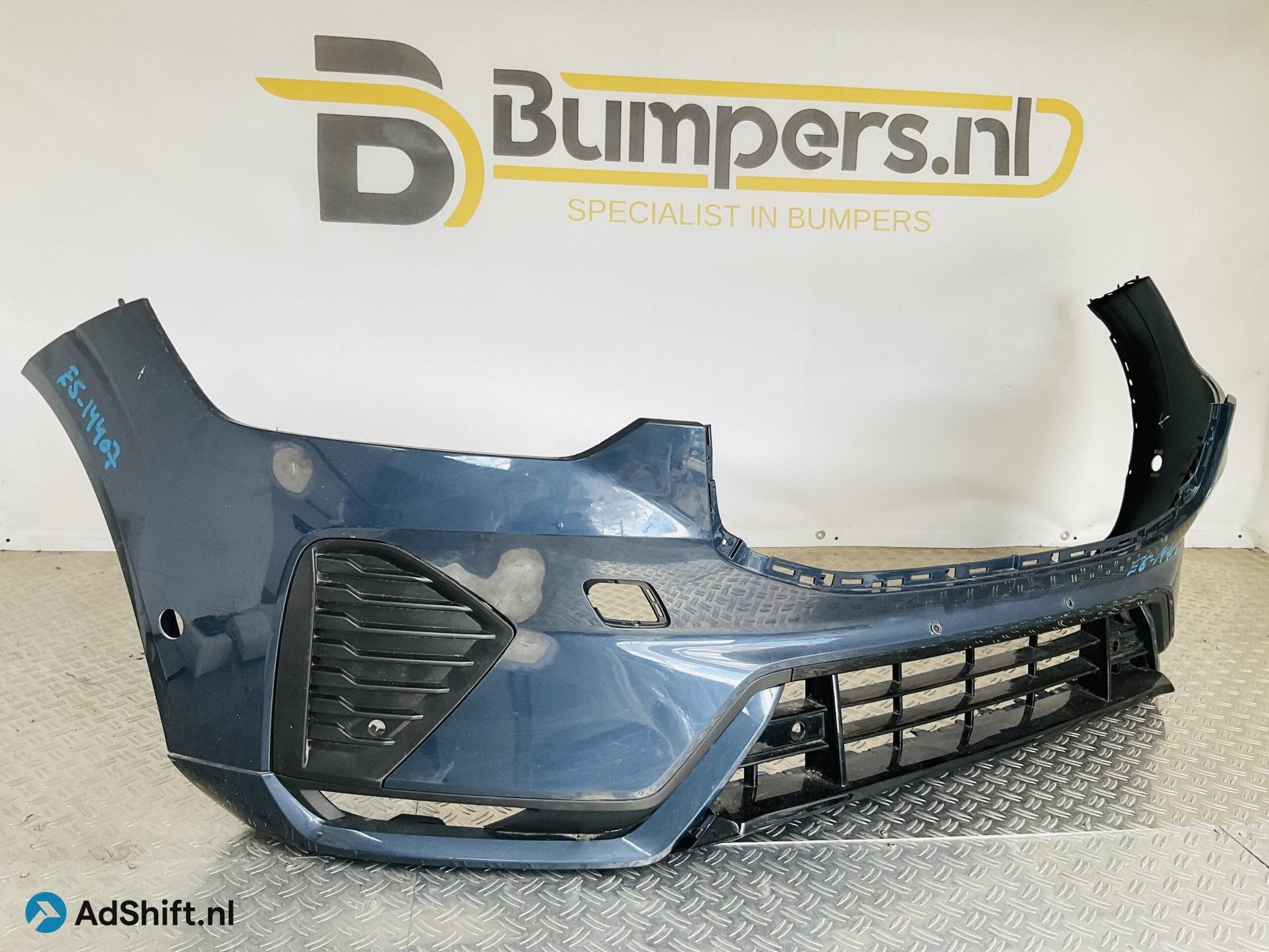 Bumper Volvo XC60 XC-60 R-Design Rdesign Facelift 21- 6xpdc, Bumper