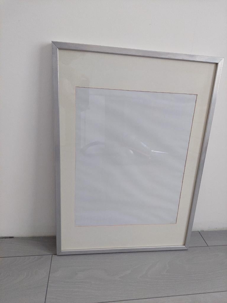 IKEA fotolijst met passe-partout gratis, Huis en Inrichting, Woonaccessoires | Lijsten, Gebruikt, 50 tot 75 cm, Metaal of Aluminium