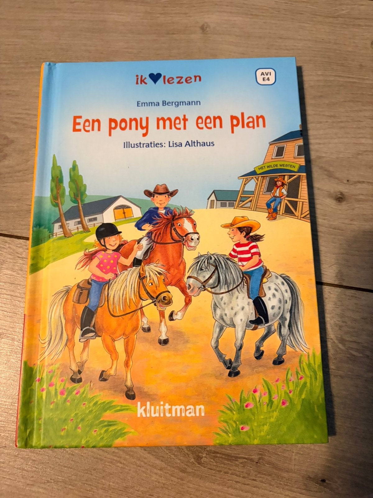Een pony met een plan - Emma Bergmann, Ophalen of Verzenden, Zo goed als nieuw, Fictie algemeen