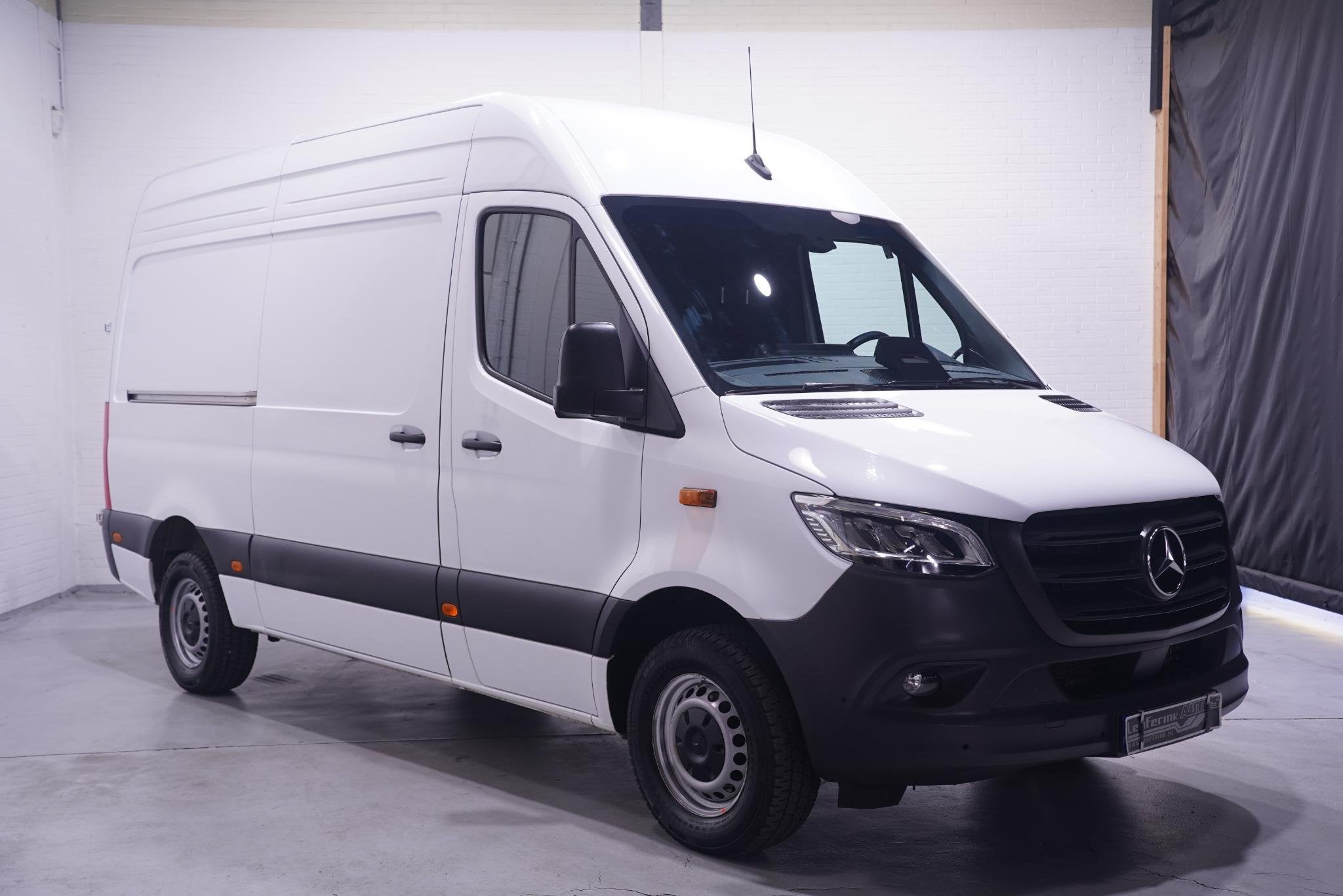 Mercedes-Benz Sprinter 317 CDI 170 pk L2H2 Automaat Nwe Mode, Auto's, Automaat, Gebruikt, 4 cilinders, 2000 kg