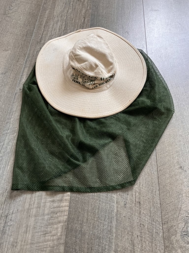 Outback Australia hoed met muskietennet (maat M), Kleding | Heren, Hoeden en Petten, Ophalen of Verzenden, Zo goed als nieuw, 57 cm (M, 7⅛ inch) of minder