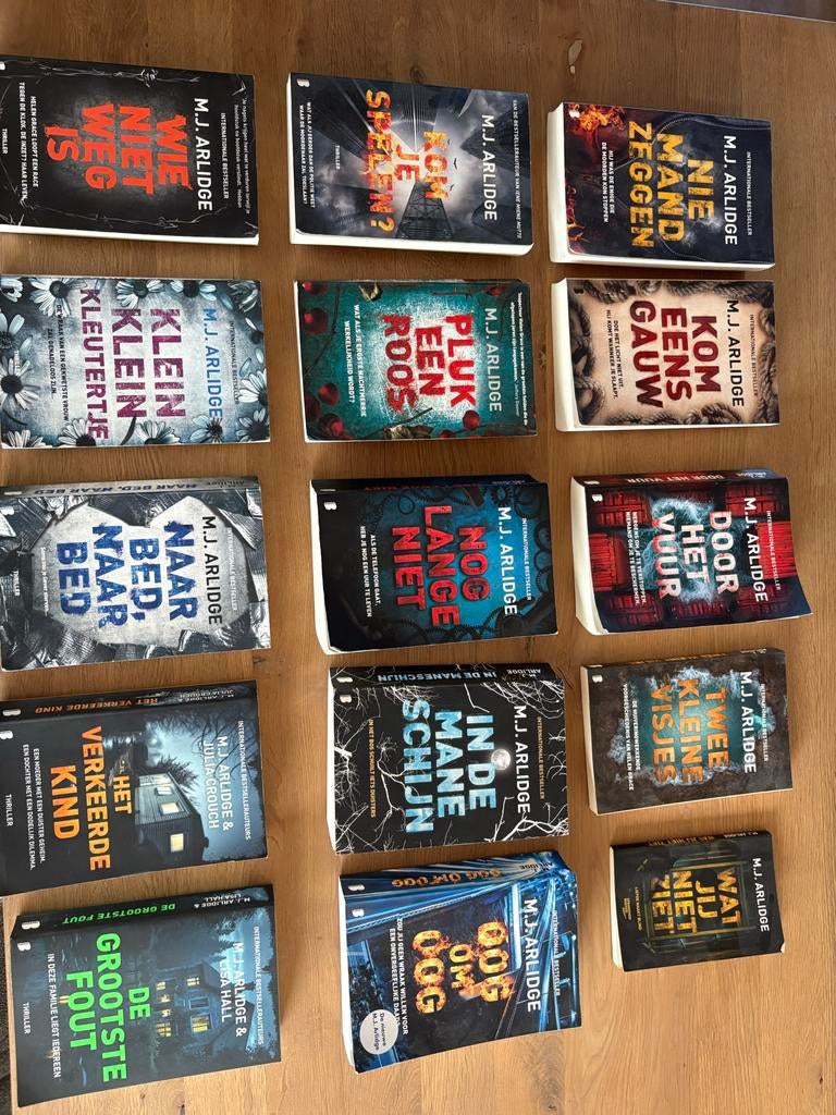 M.J. Arlidge boeken - Diverse Titels waaronder Helen Grace, Ophalen of Verzenden, Gelezen, Nederland