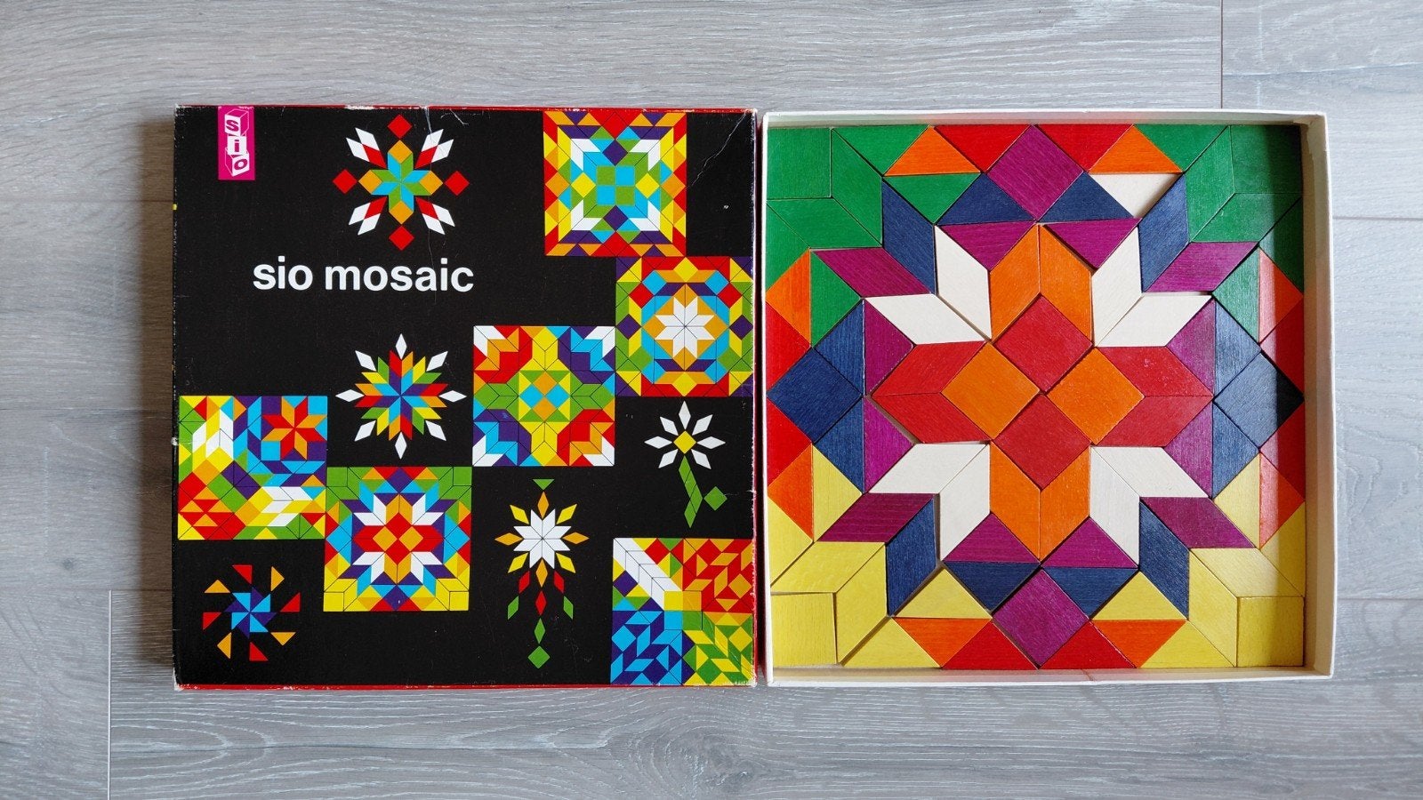 Vintage Sio Mosaic houten mozaiekstukjes, 1 ontbreekt, Ophalen of Verzenden