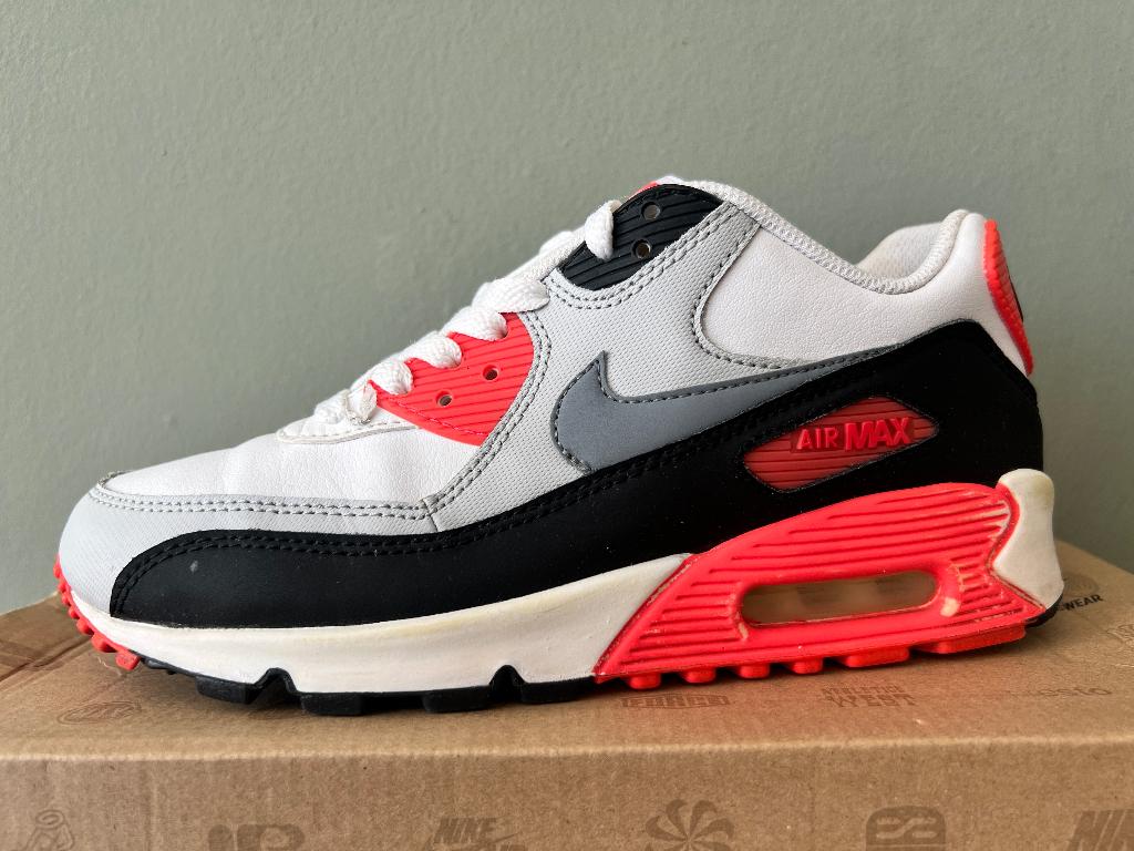 Nike Air Max 90 Infrared EU37.5 OG Box Klassieker, Kleding | Dames, Schoenen, Gedragen, Sneakers of Gympen, Zwart, Ophalen of Verzenden