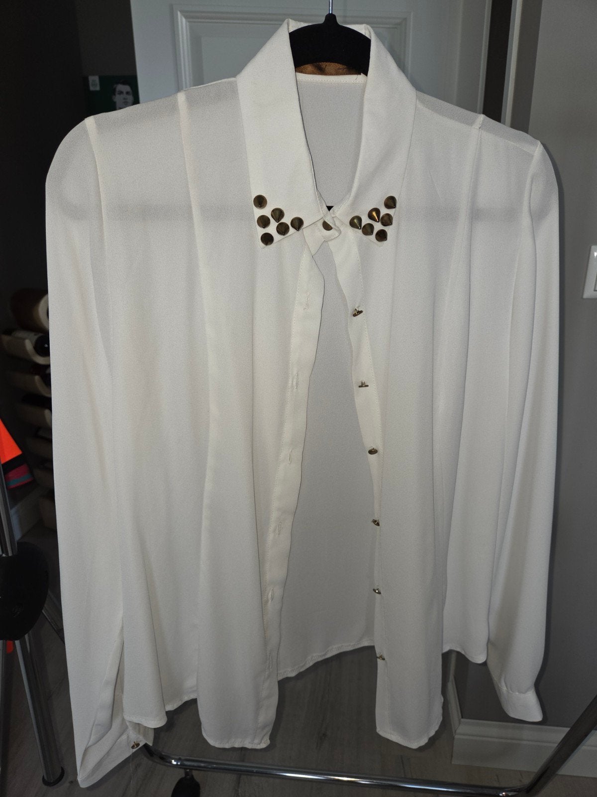 Witte blouse met studs - Maat M, Wit, Maat 42/44 (L), Ophalen of Verzenden, Onbekend