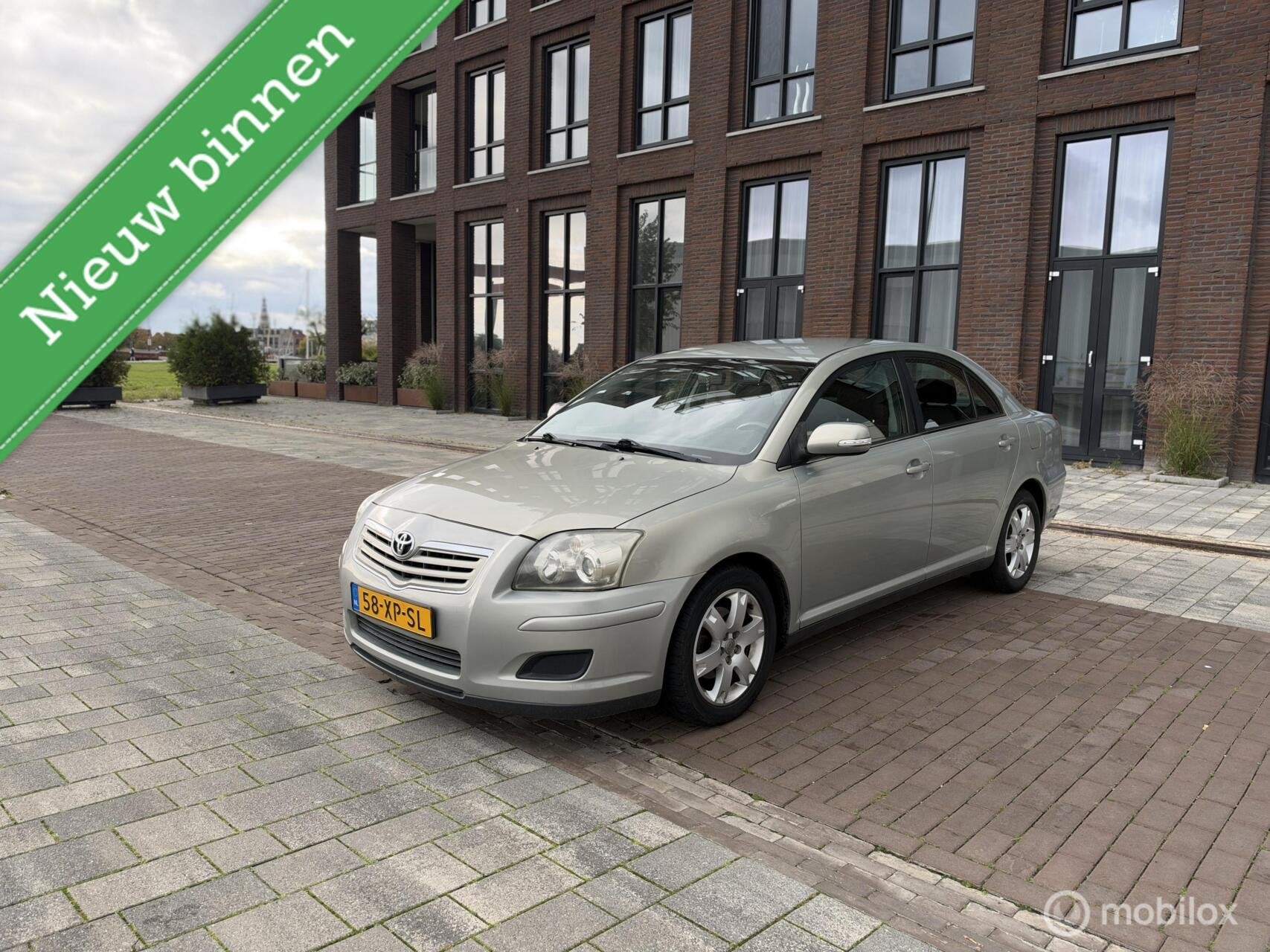 Toyota Avensis 1.6 VVTi Terra Airco Cruise NAP!, Voorwielaandrijving, Elektrische ramen, 4 cilinders, Bedrijf